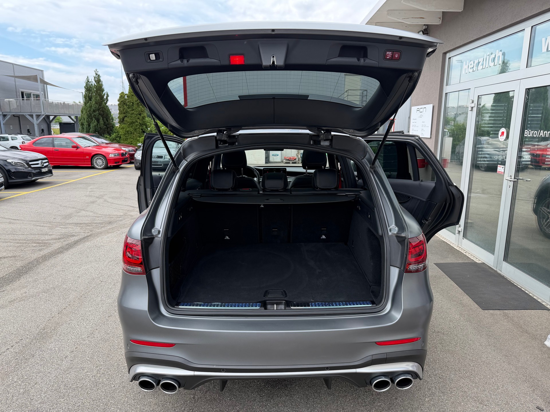 MERCEDES-BENZ GLC 43 AMG 4Matic 9G-Tronic-image-16