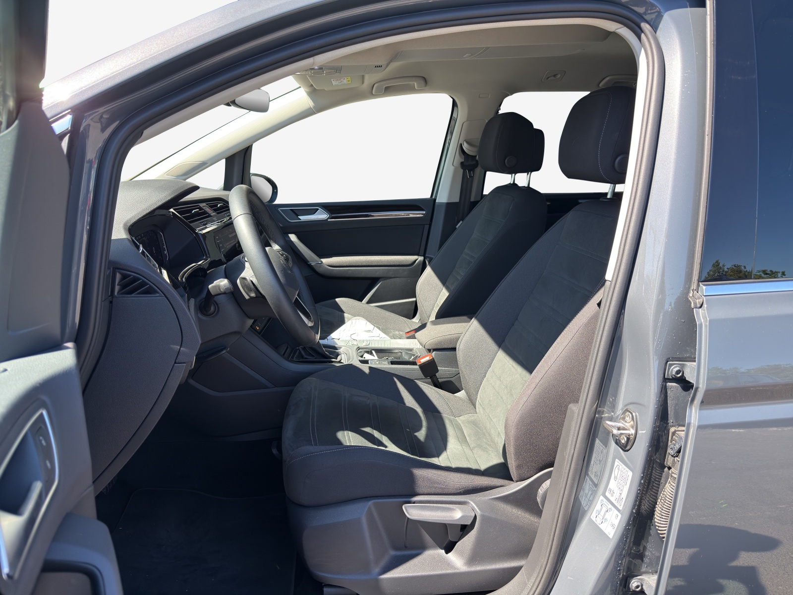 VW Touran 1.5 TSI EVO Highline DSG-image-12