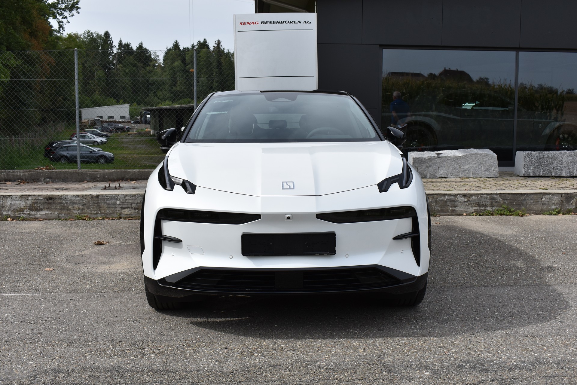 ZEEKR X 69kWh Privilege AWD-image-0