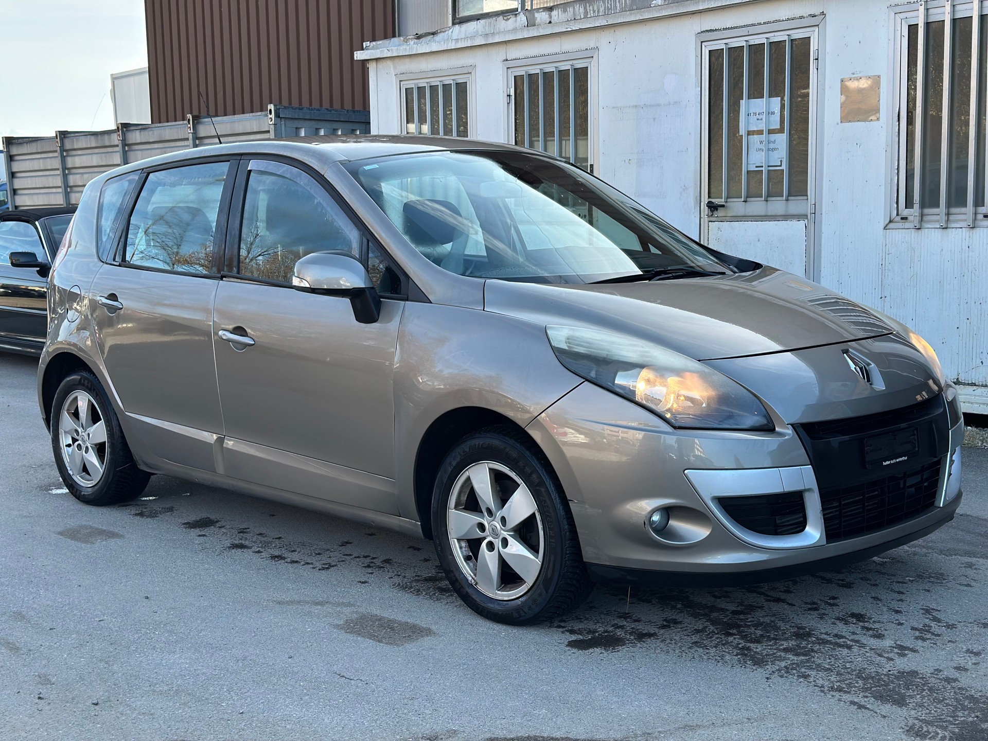 RENAULT Scénic 1.4 16V Turbo Dynamique-image-0