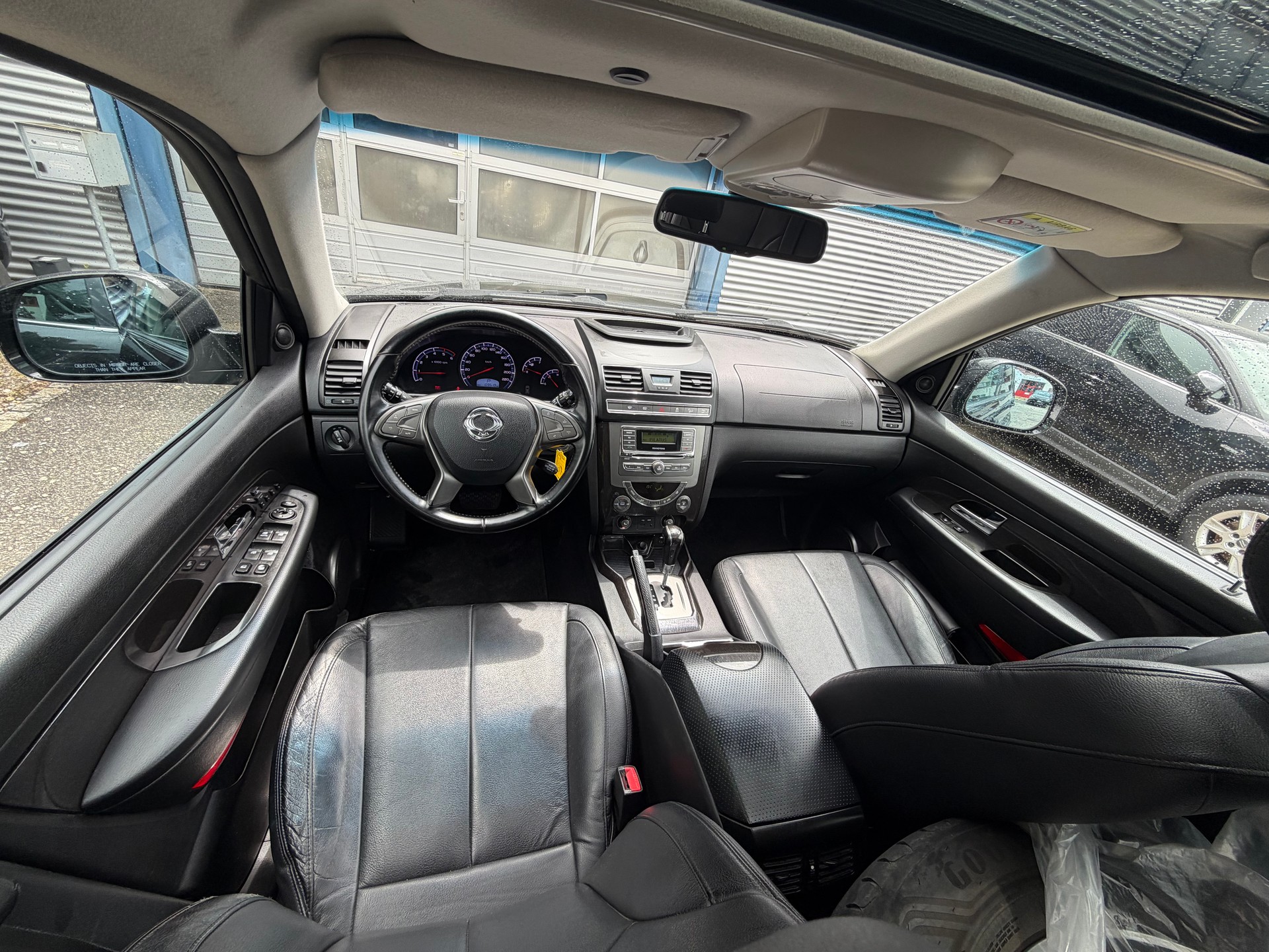 KGM-SsangYong Rexton RX200 e-XDi Quartz 4WD Automatic-image-9