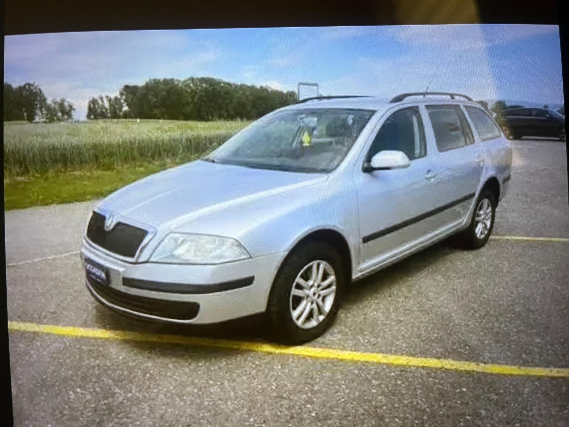 SKODA Octavia 1.9 TDI Swiss Adventure 4x4-image-3