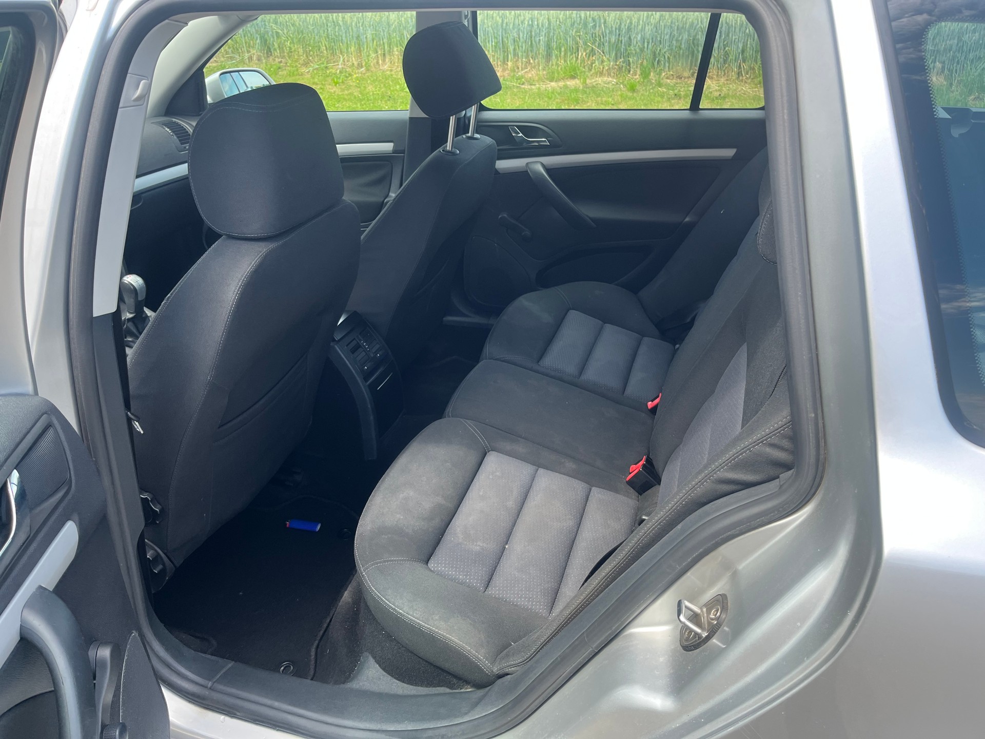 SKODA Octavia 1.9 TDI Swiss Adventure 4x4-image-11