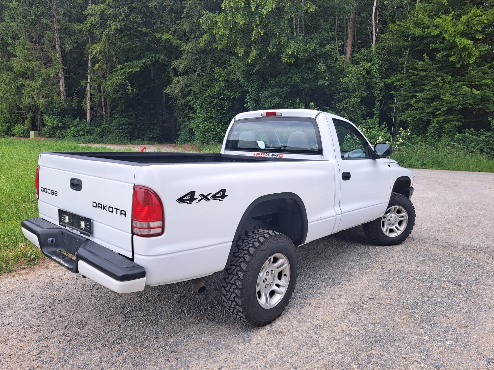 DODGE Dakota-image-1