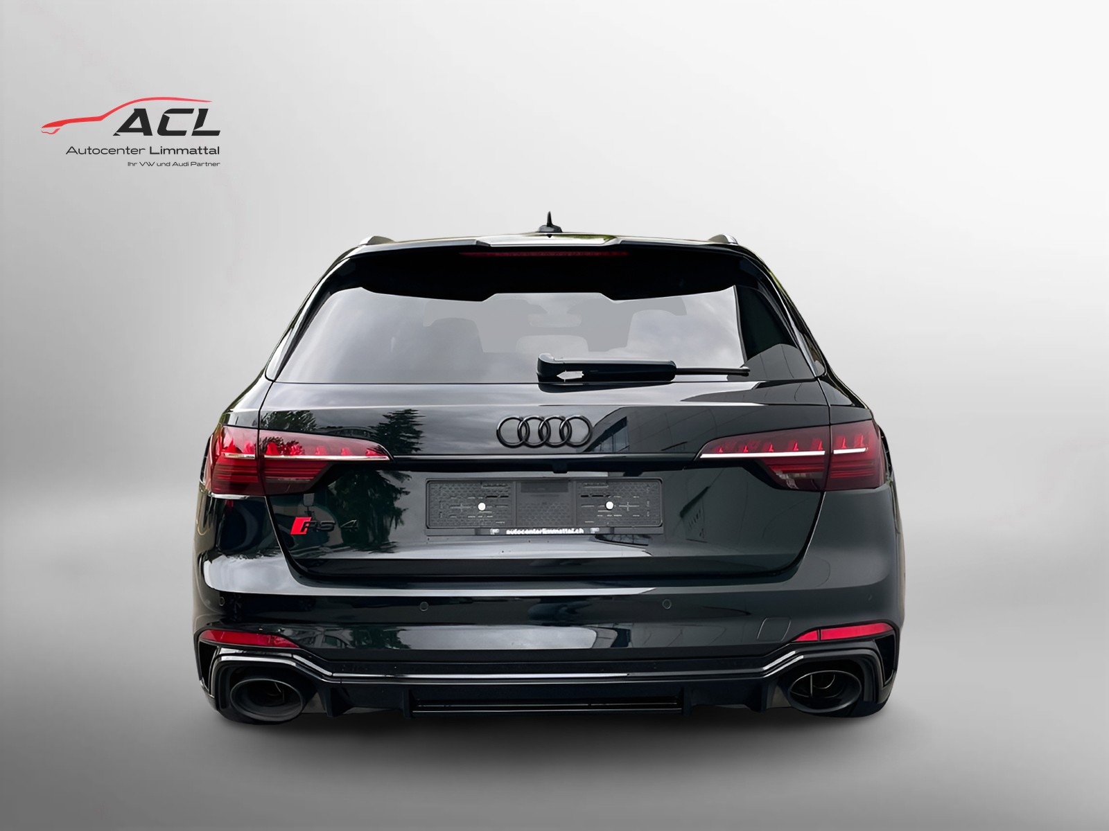 AUDI Audi RS4 Competition-image-8