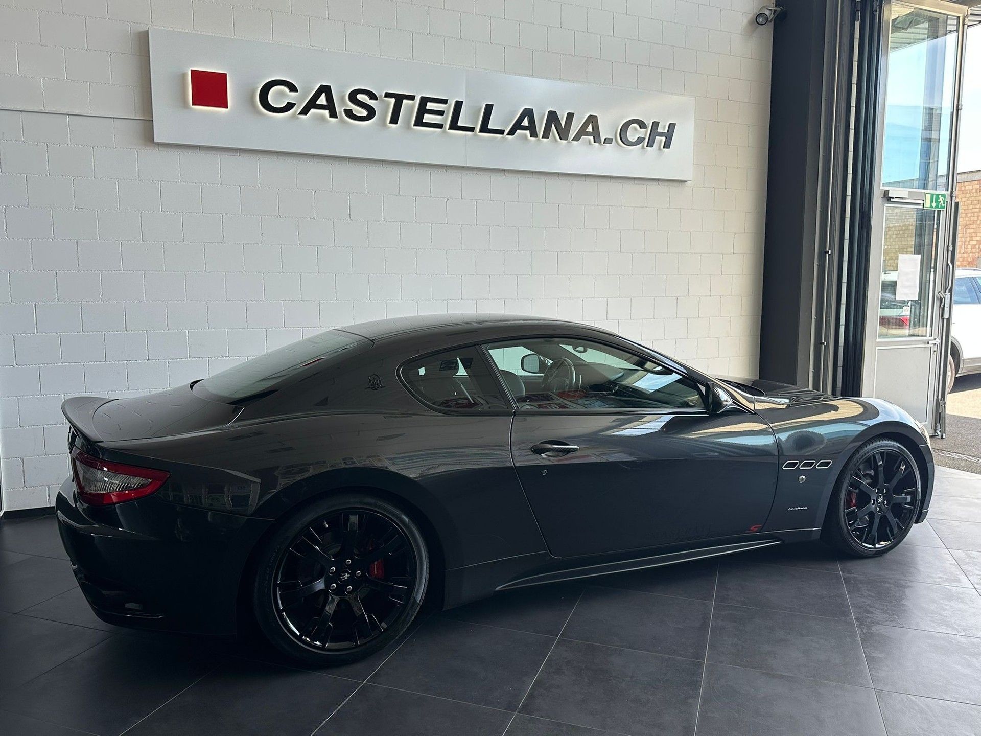 MASERATI GranTurismo S Automatica-image-2
