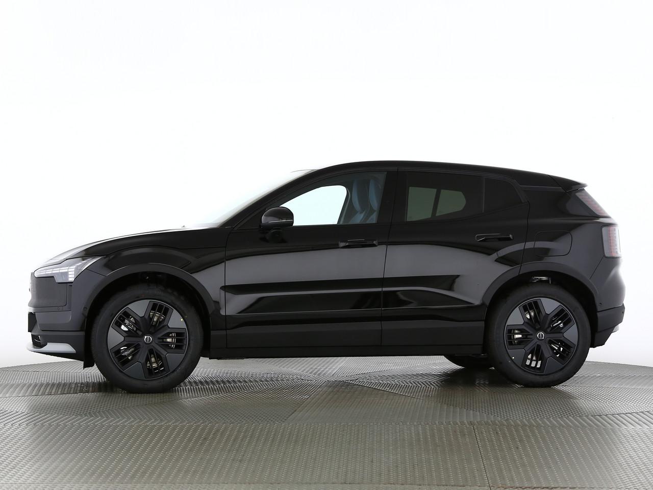 VOLVO EX30 CC P8 Ultra AWD-image-2