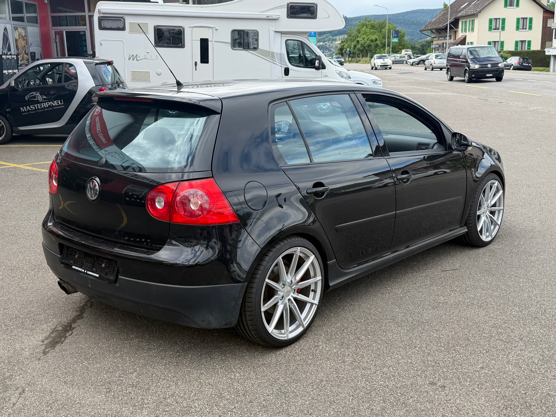 VW Golf 2.0 TFSI GTI-image-6