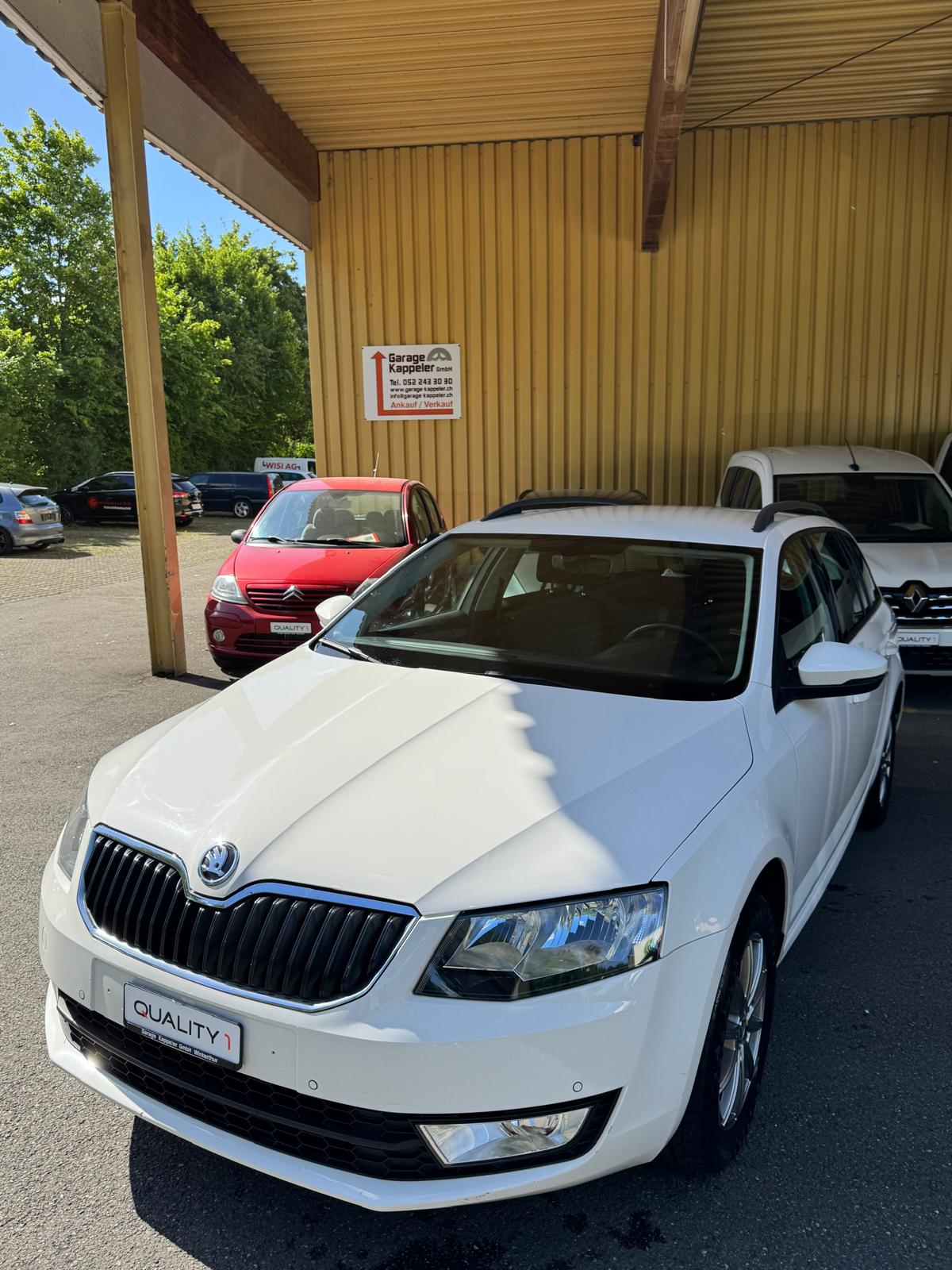 SKODA Octavia Combi 1.6 TDI Ambition 4x4-image-0