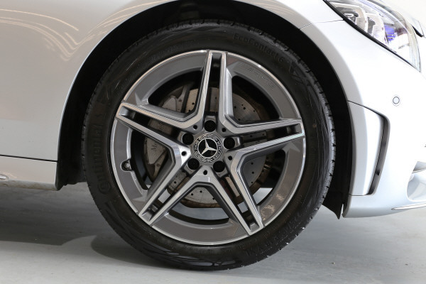 MERCEDES-BENZ C 200 AMG Line-image-12