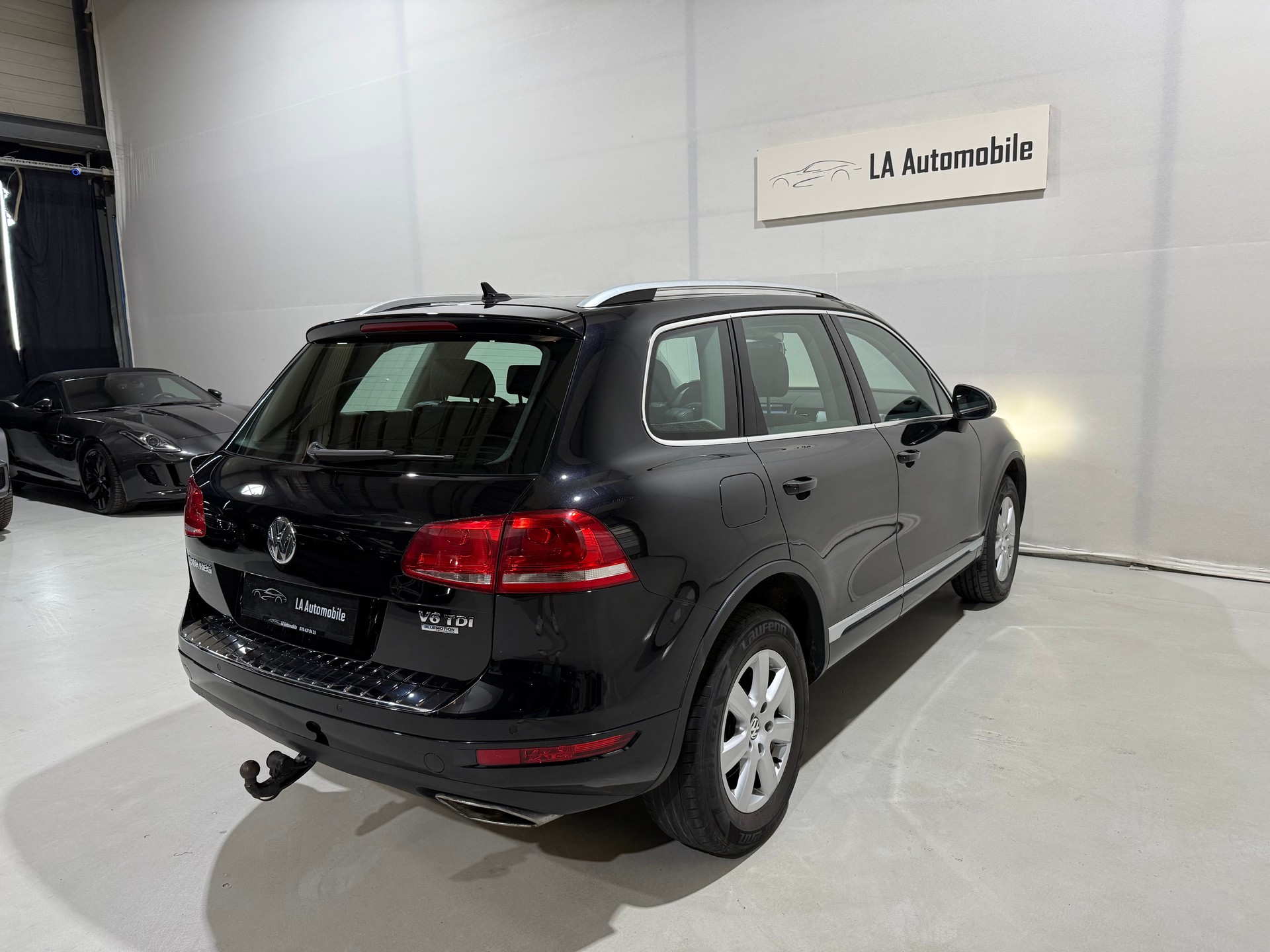 VW Touareg 3.0 TDI BMT Edition X Tiptronic-image-8