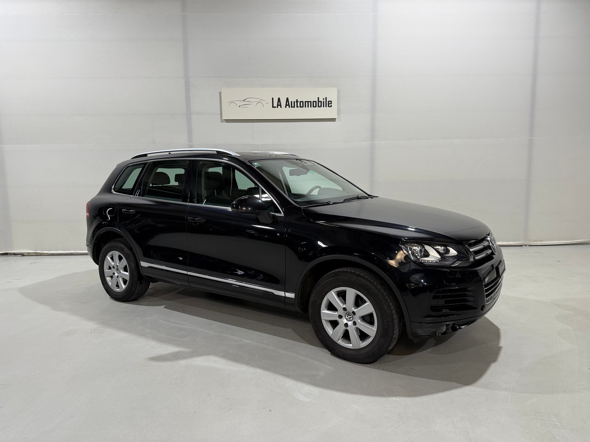 VW Touareg 3.0 TDI BMT Edition X Tiptronic-image-5