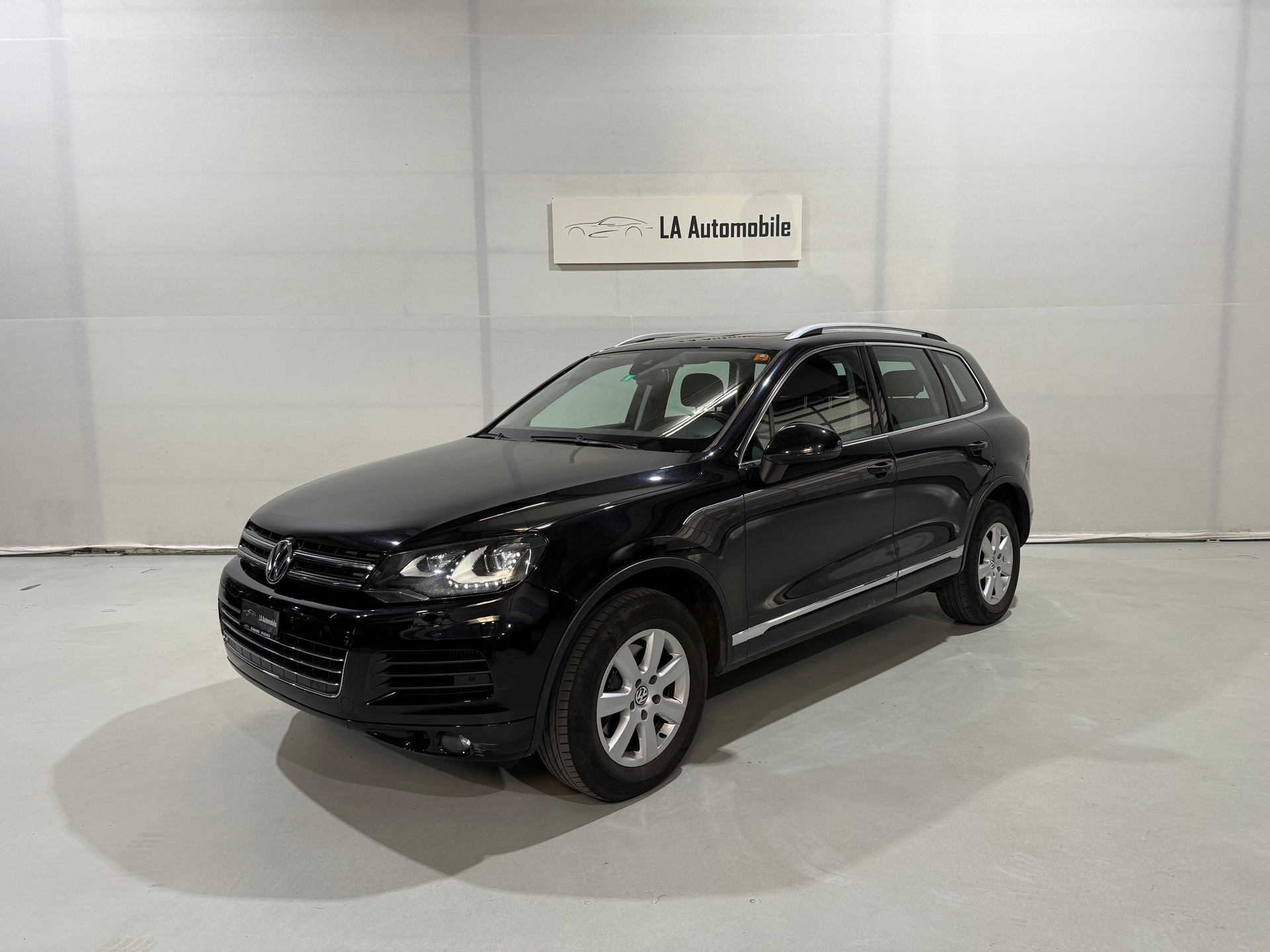 VW Touareg 3.0 TDI BMT Edition X Tiptronic-image-0