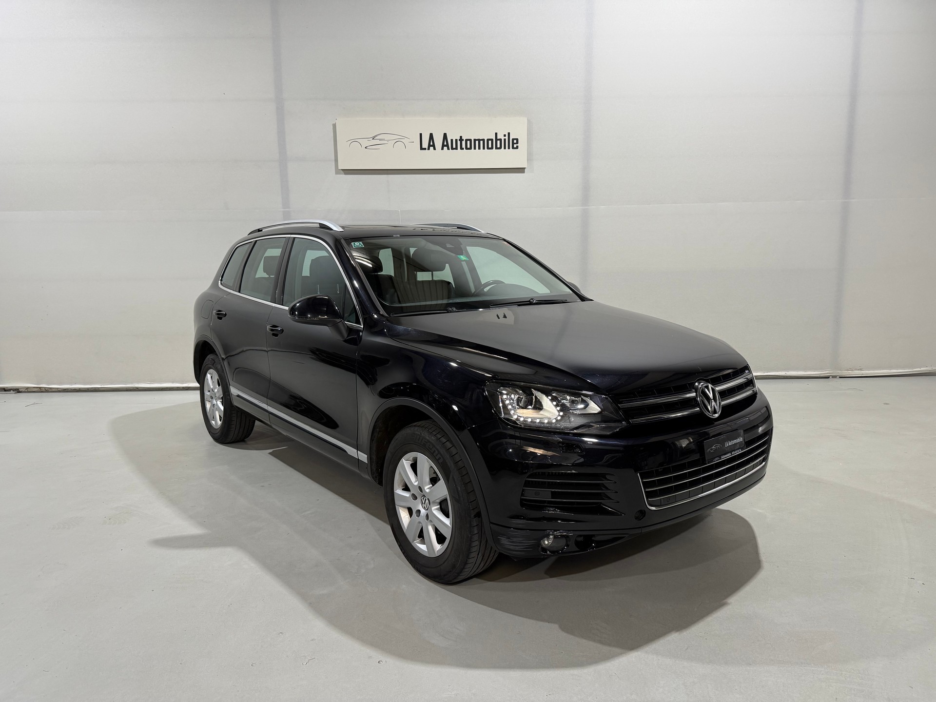 VW Touareg 3.0 TDI BMT Edition X Tiptronic-image-4
