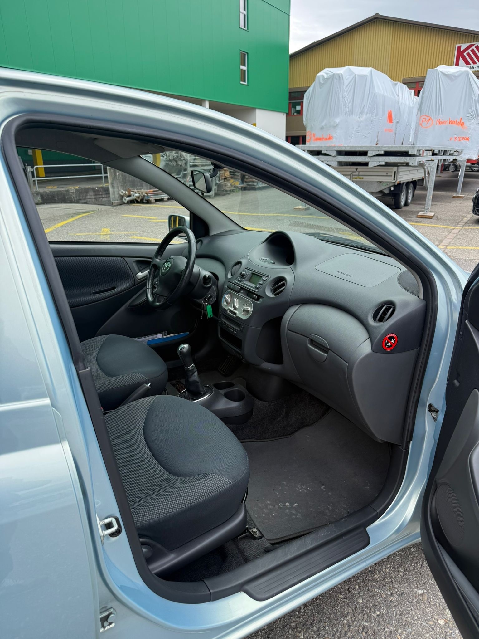 TOYOTA Yaris 1.4 D-4D Linea Luna-image-9