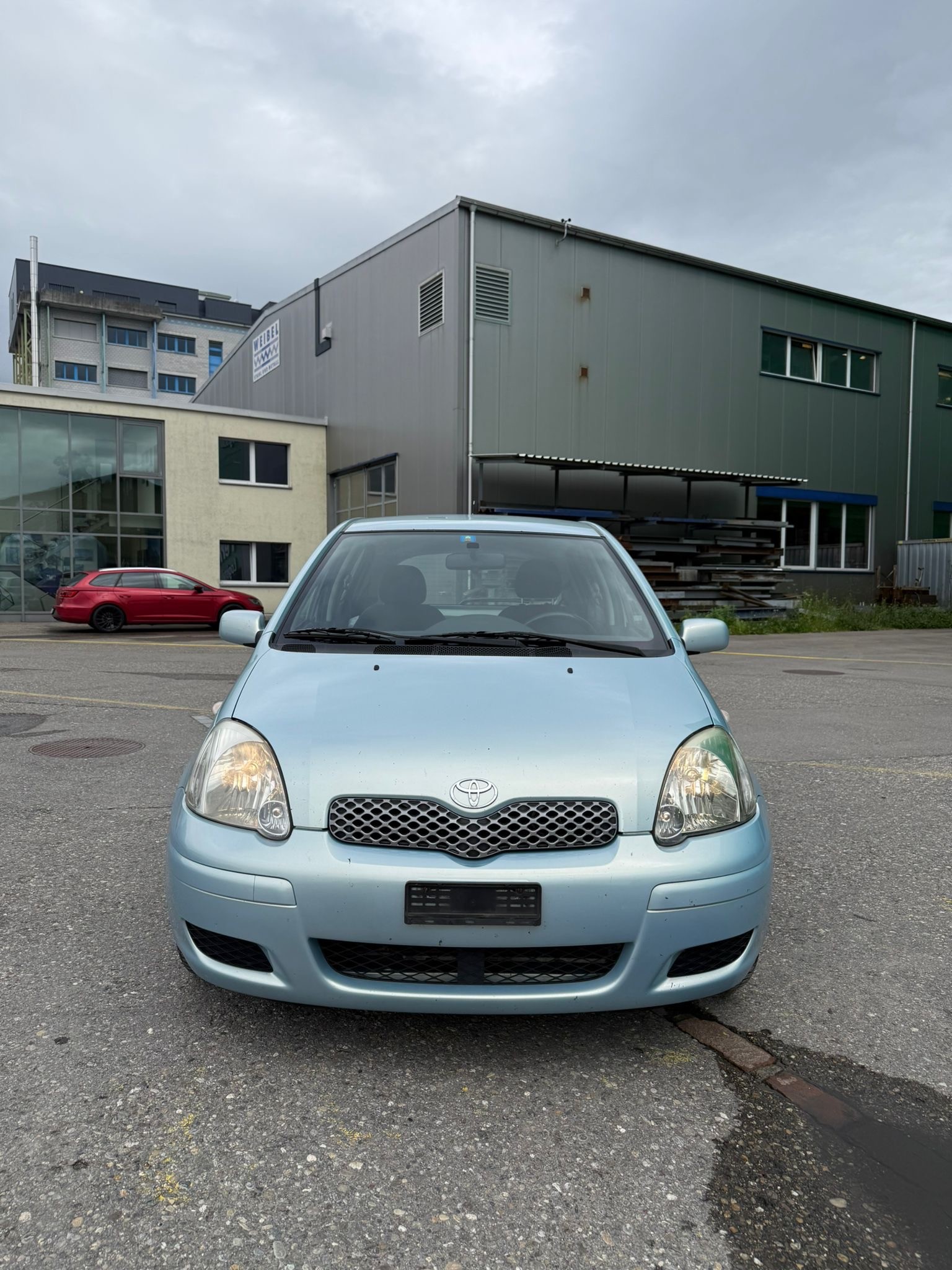 TOYOTA Yaris 1.4 D-4D Linea Luna-image-1