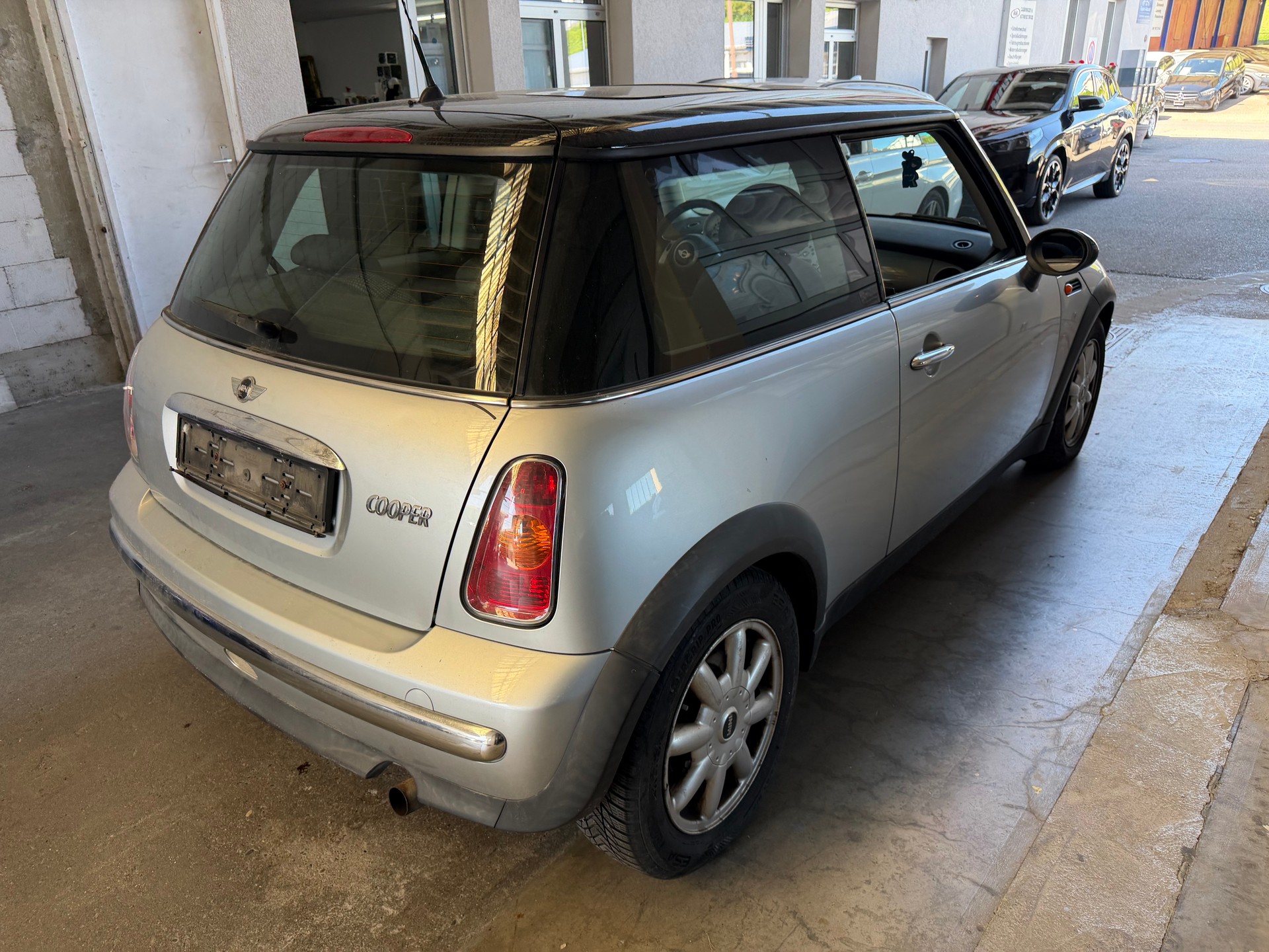 MINI Cooper-image-3