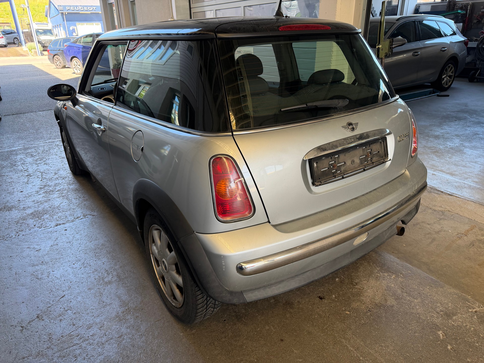 MINI Cooper-image-4