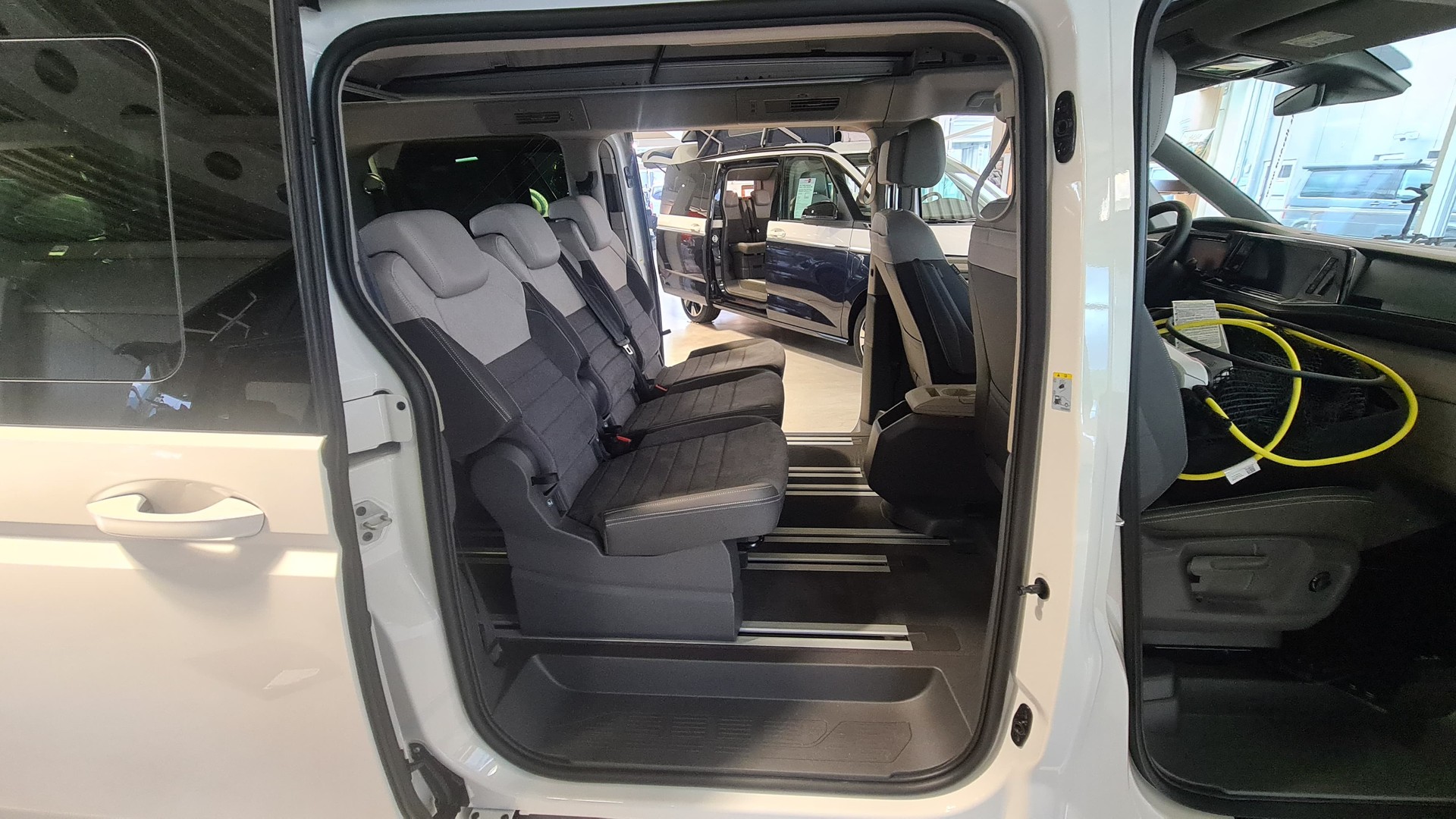 VW California eHybrid Beach 4Motion-image-19
