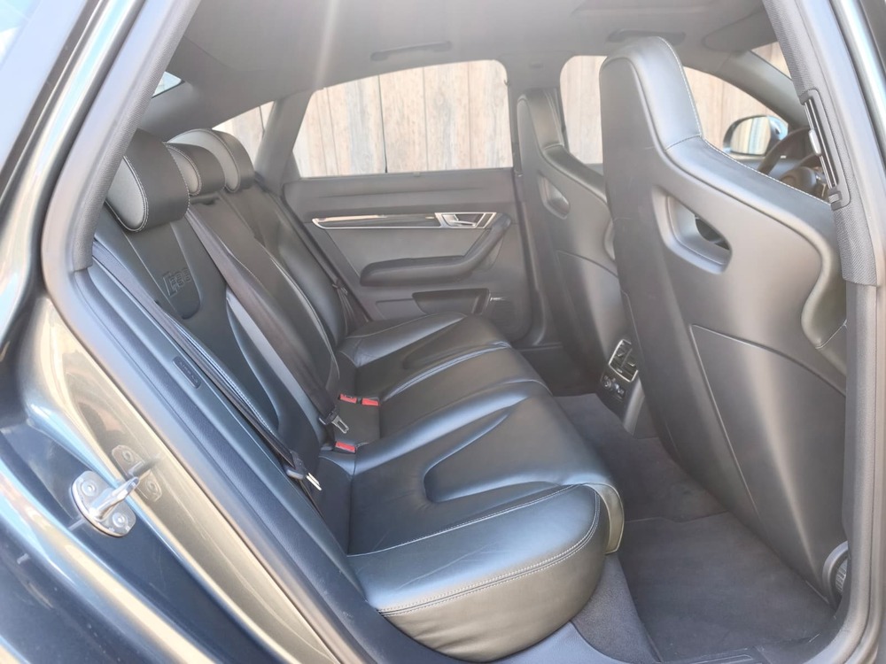 AUDI RS6 Limousine 5.0 TFSI V10 quattro tiptronic-image-8