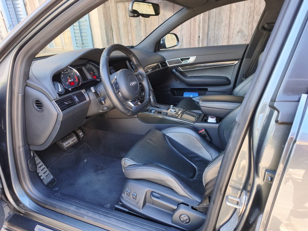AUDI RS6 Limousine 5.0 TFSI V10 quattro tiptronic-image-3