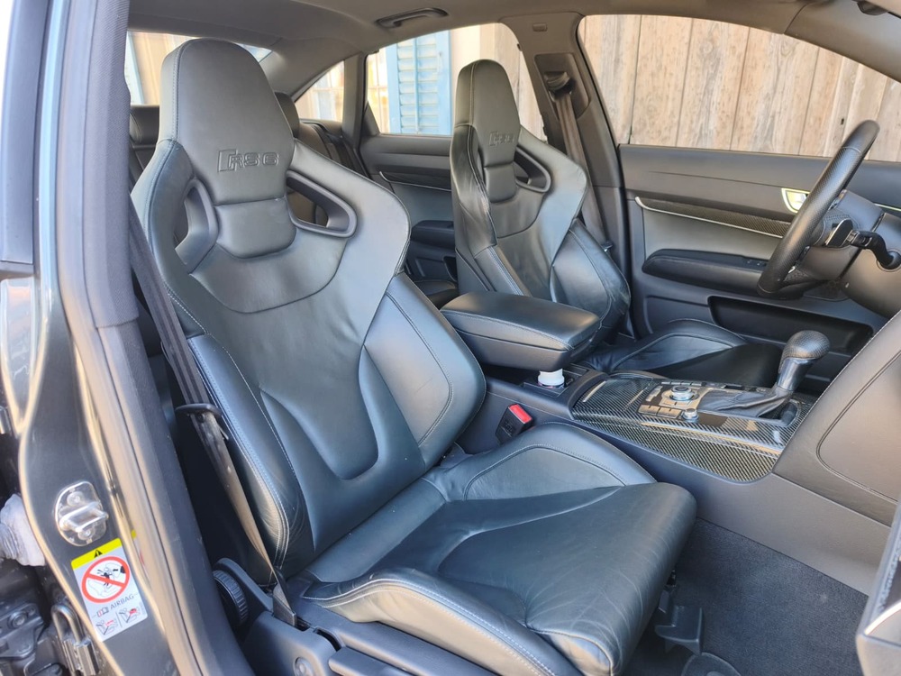 AUDI RS6 Limousine 5.0 TFSI V10 quattro tiptronic-image-6