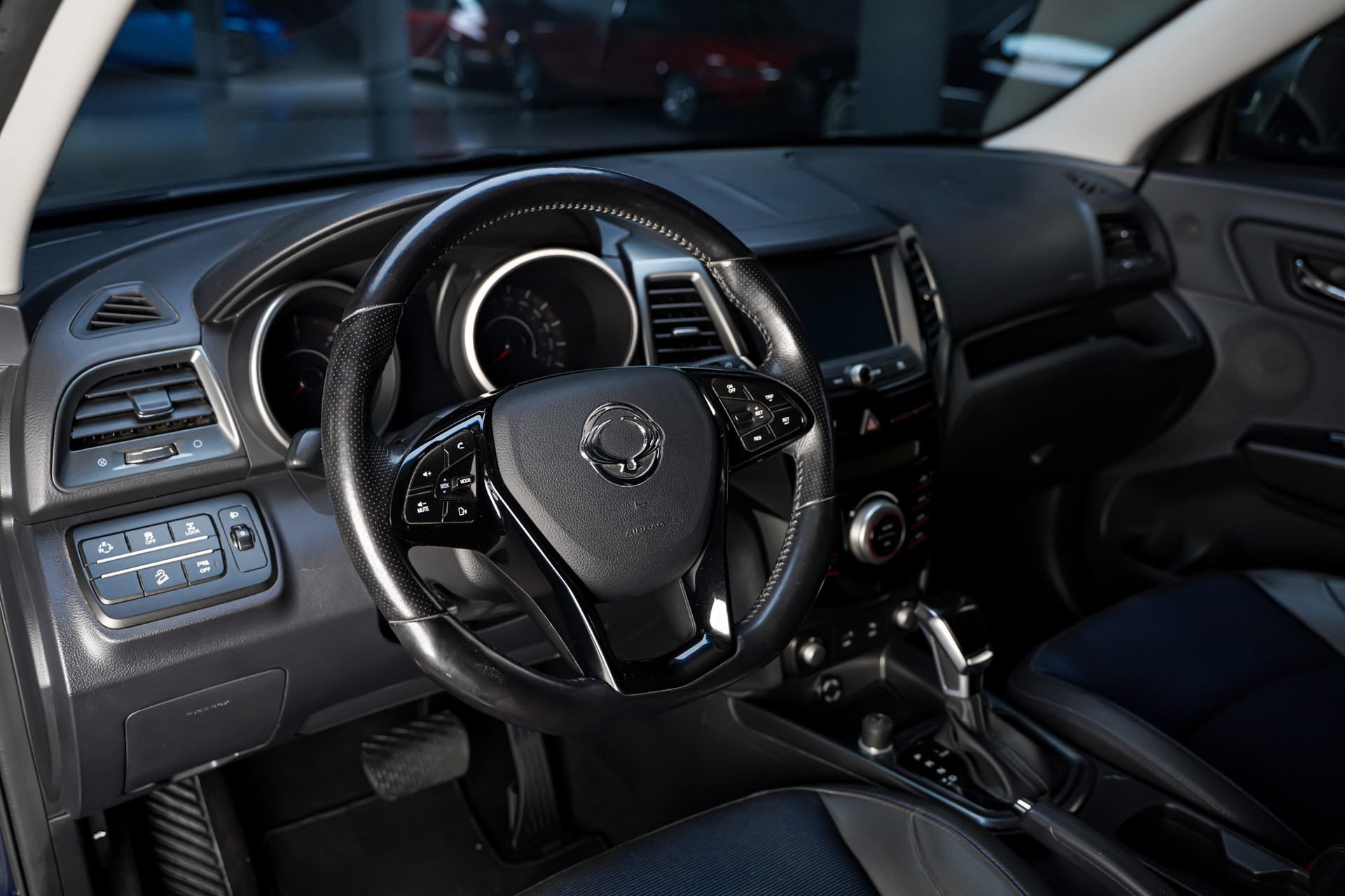 KGM-SsangYong XLV 1.6 eXDi Quartz 4WD Automatic-image-9
