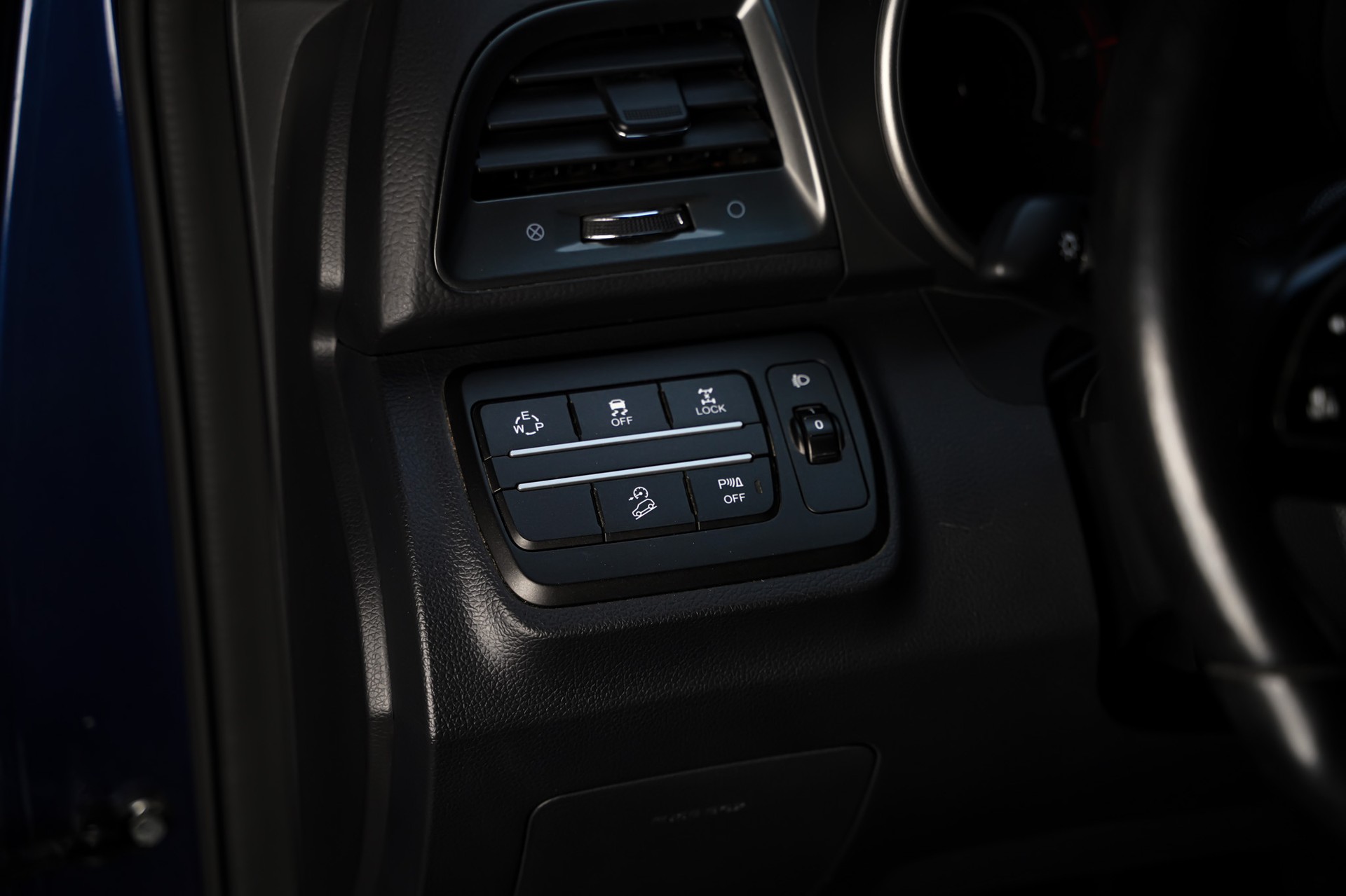 KGM-SsangYong XLV 1.6 eXDi Quartz 4WD Automatic-image-10