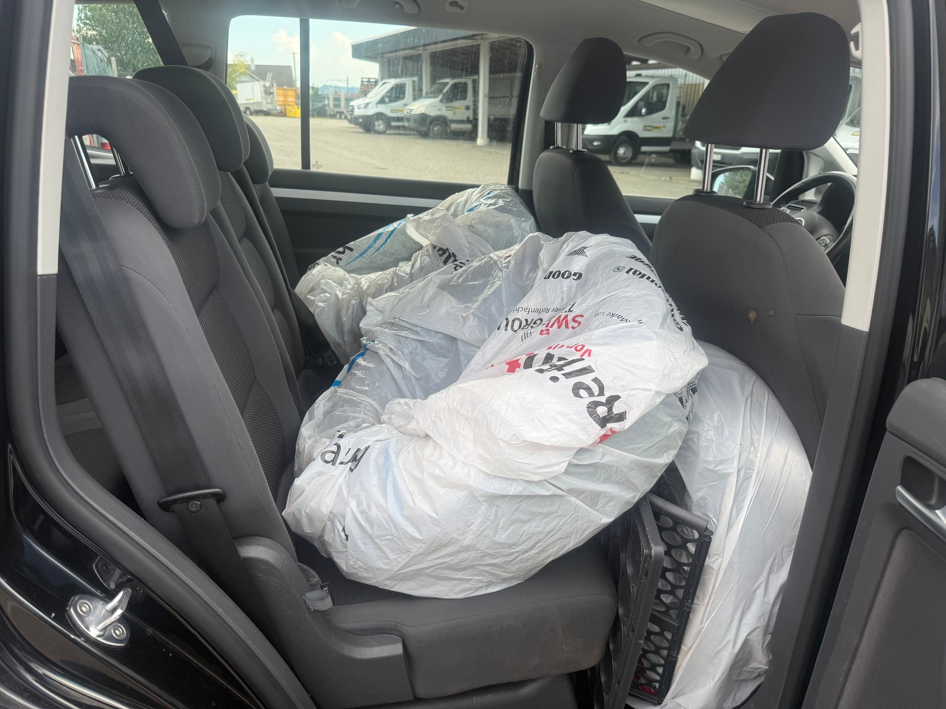 VW Touran 1.2 TSI BlueMotion Technology Cup-image-12