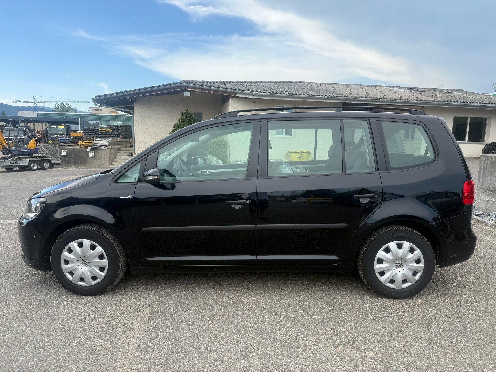 VW Touran 1.2 TSI BlueMotion Technology Cup-image-2