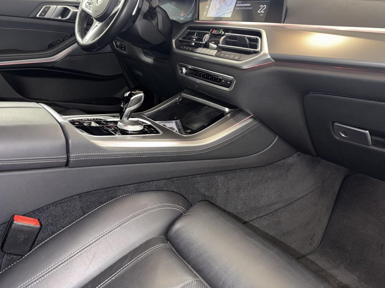 BMW X5 M50i xDrive-image-19