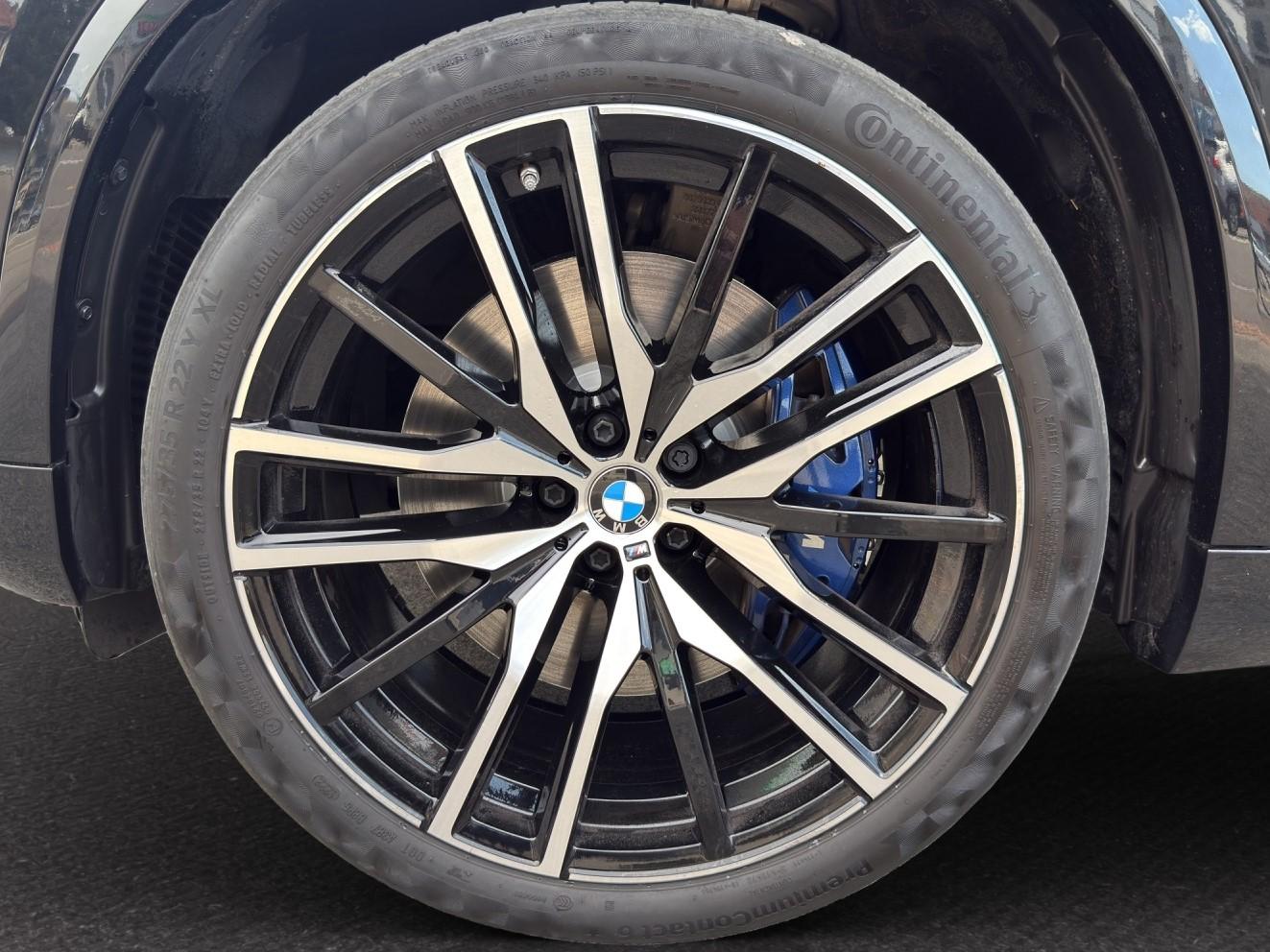 BMW X5 M50i xDrive-image-8