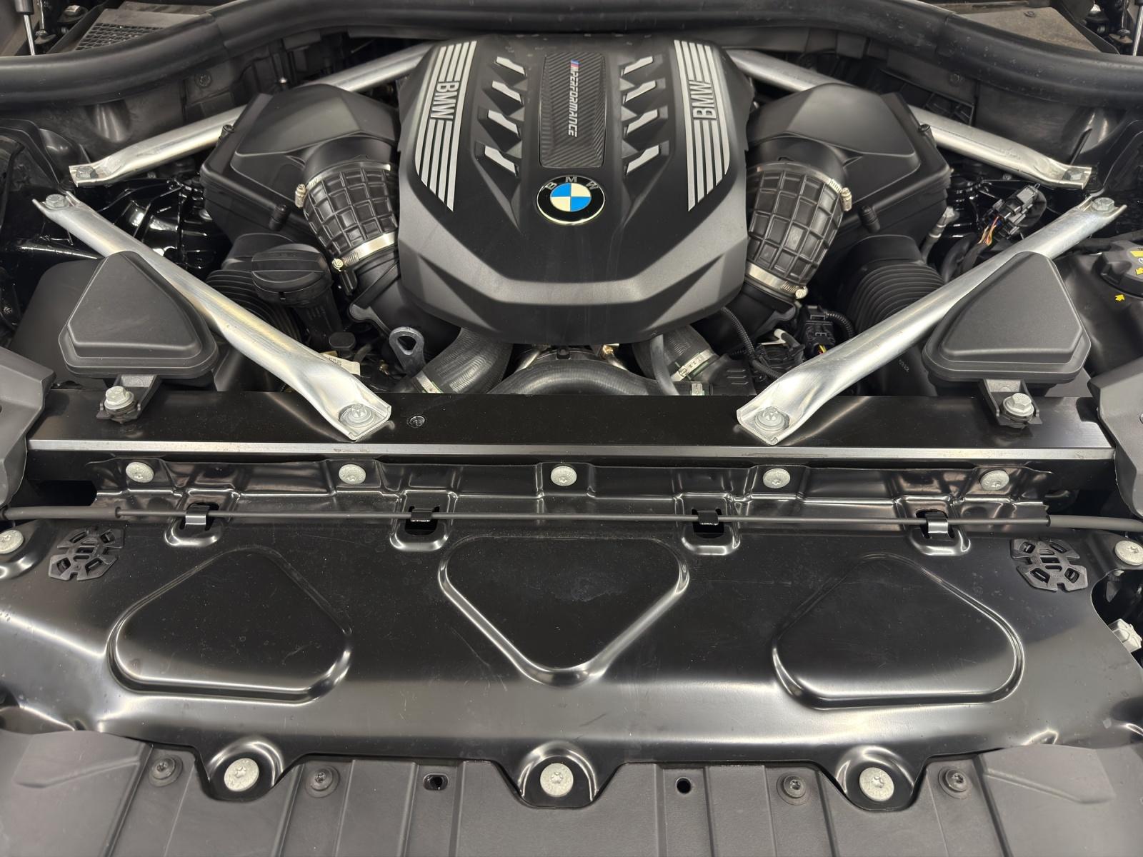 BMW X5 M50i xDrive-image-24