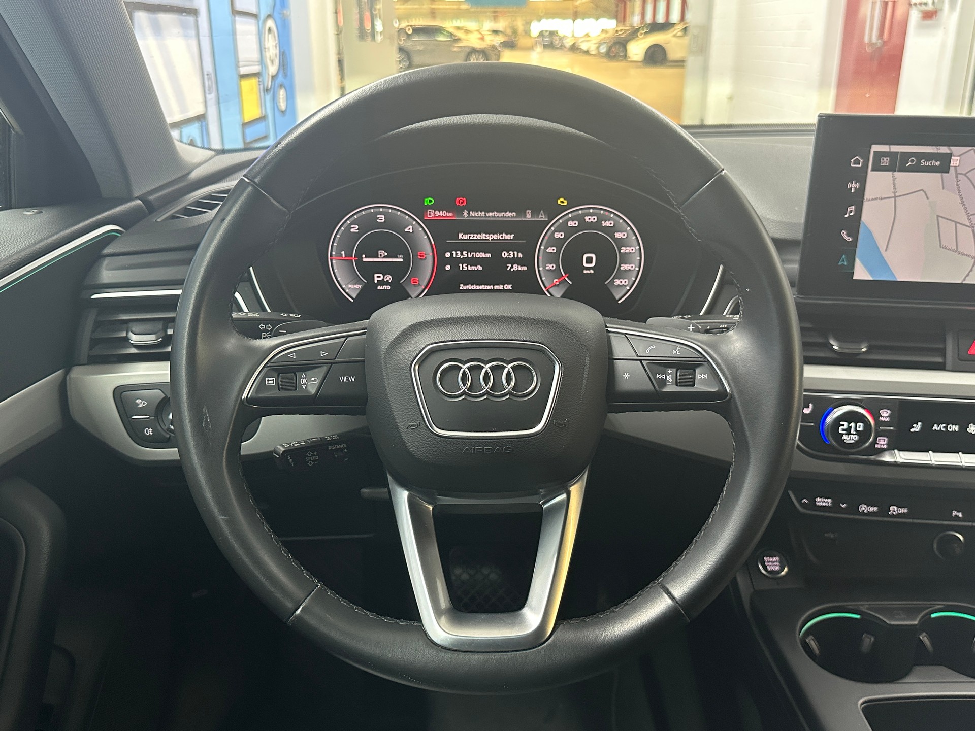 AUDI A4 Avant 40 TDI S line quattro S-tronic-image-10