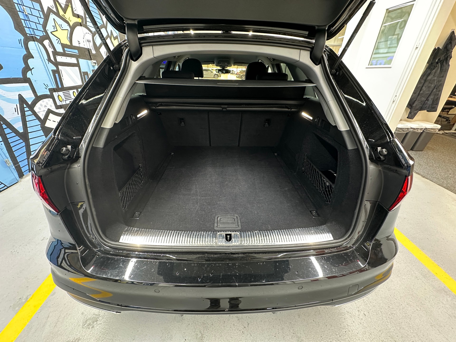 AUDI A4 Avant 40 TDI S line quattro S-tronic-image-5