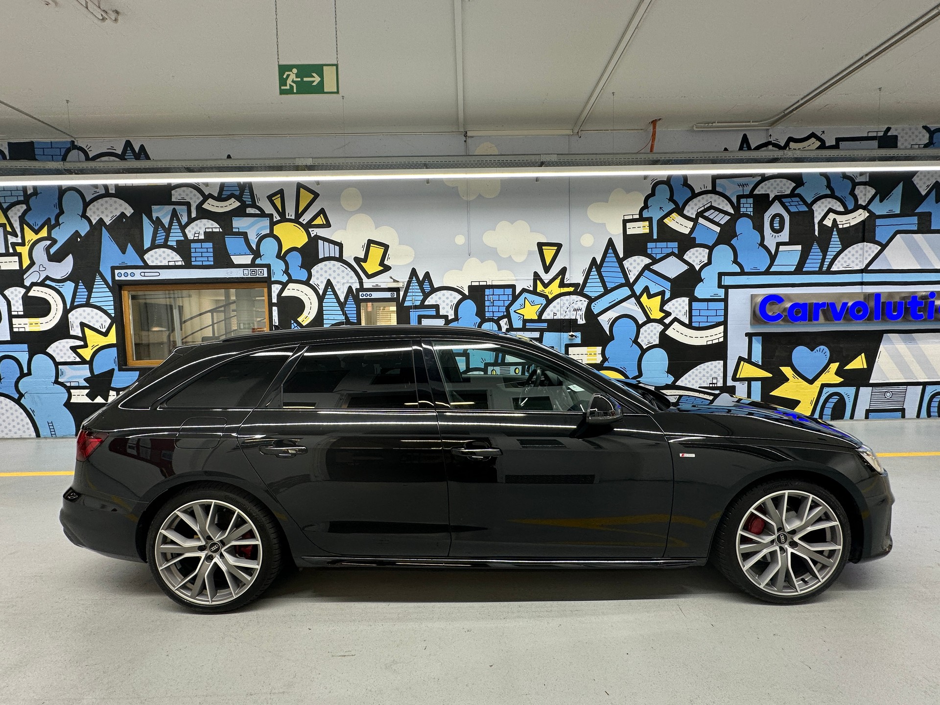 AUDI A4 Avant 40 TDI S line quattro S-tronic-image-2