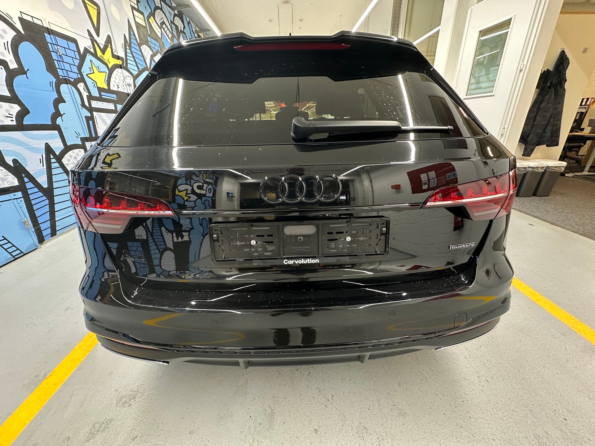 AUDI A4 Avant 40 TDI S line quattro S-tronic-image-4