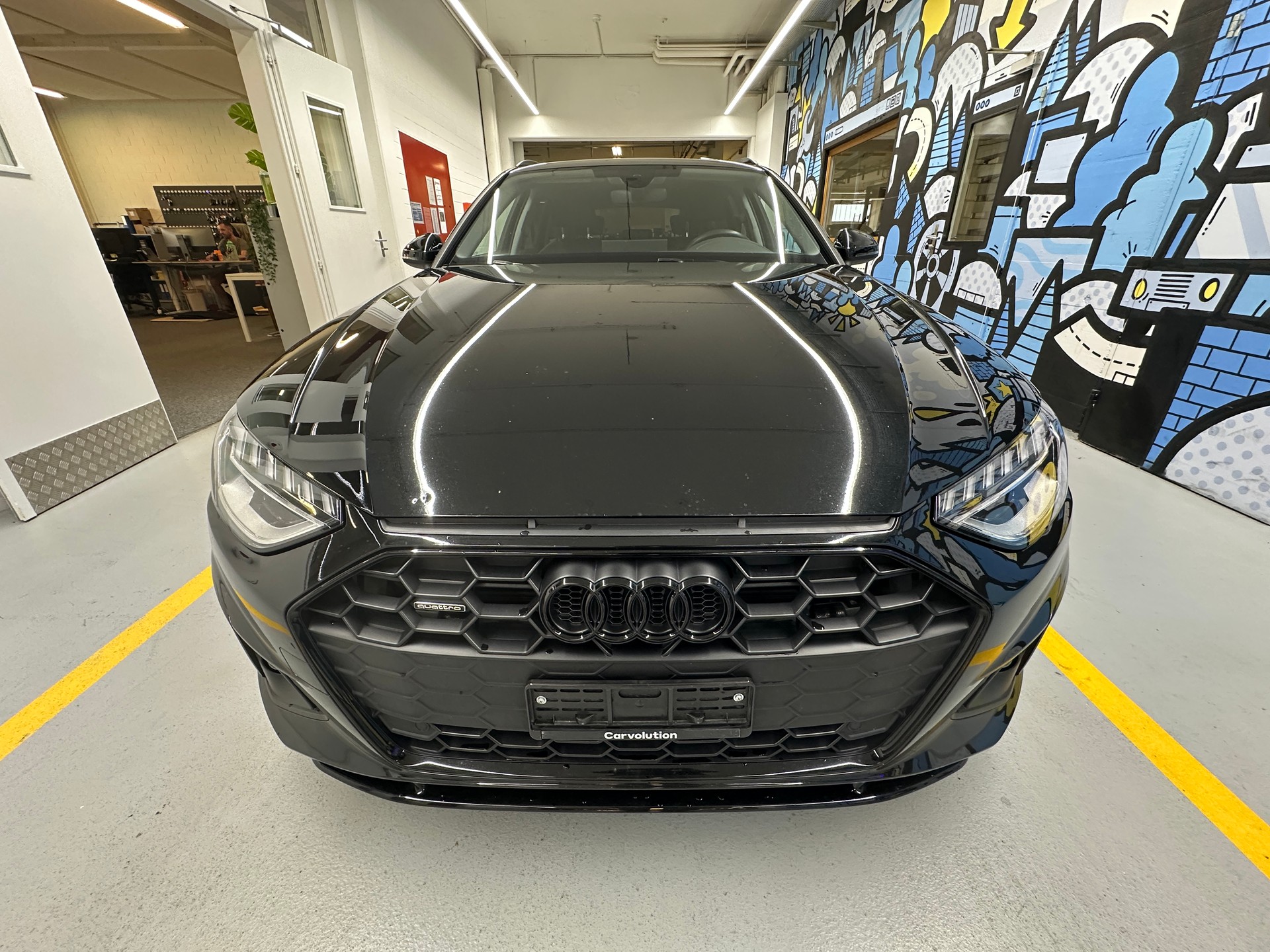 AUDI A4 Avant 40 TDI S line quattro S-tronic-image-1