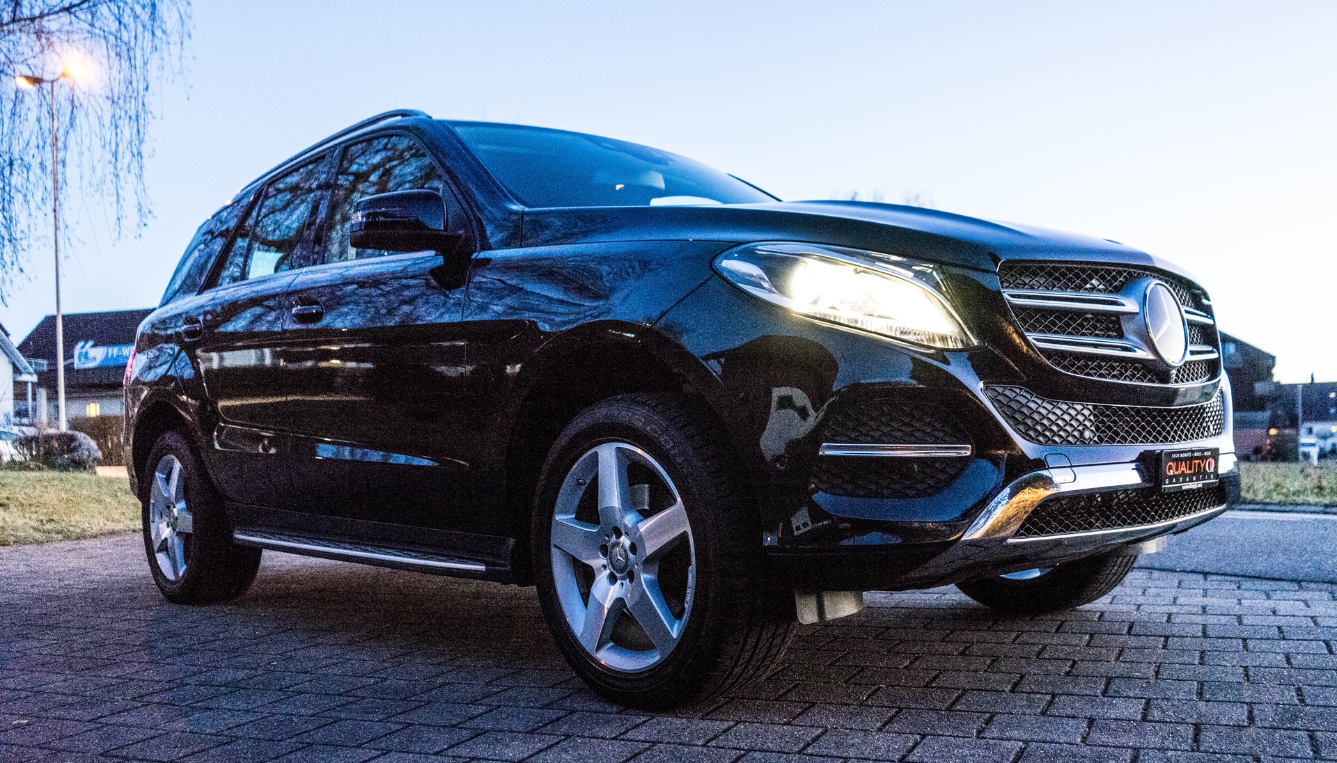 MERCEDES-BENZ GLE 250 d Executive 4Matic 9G Standheizung-image-23