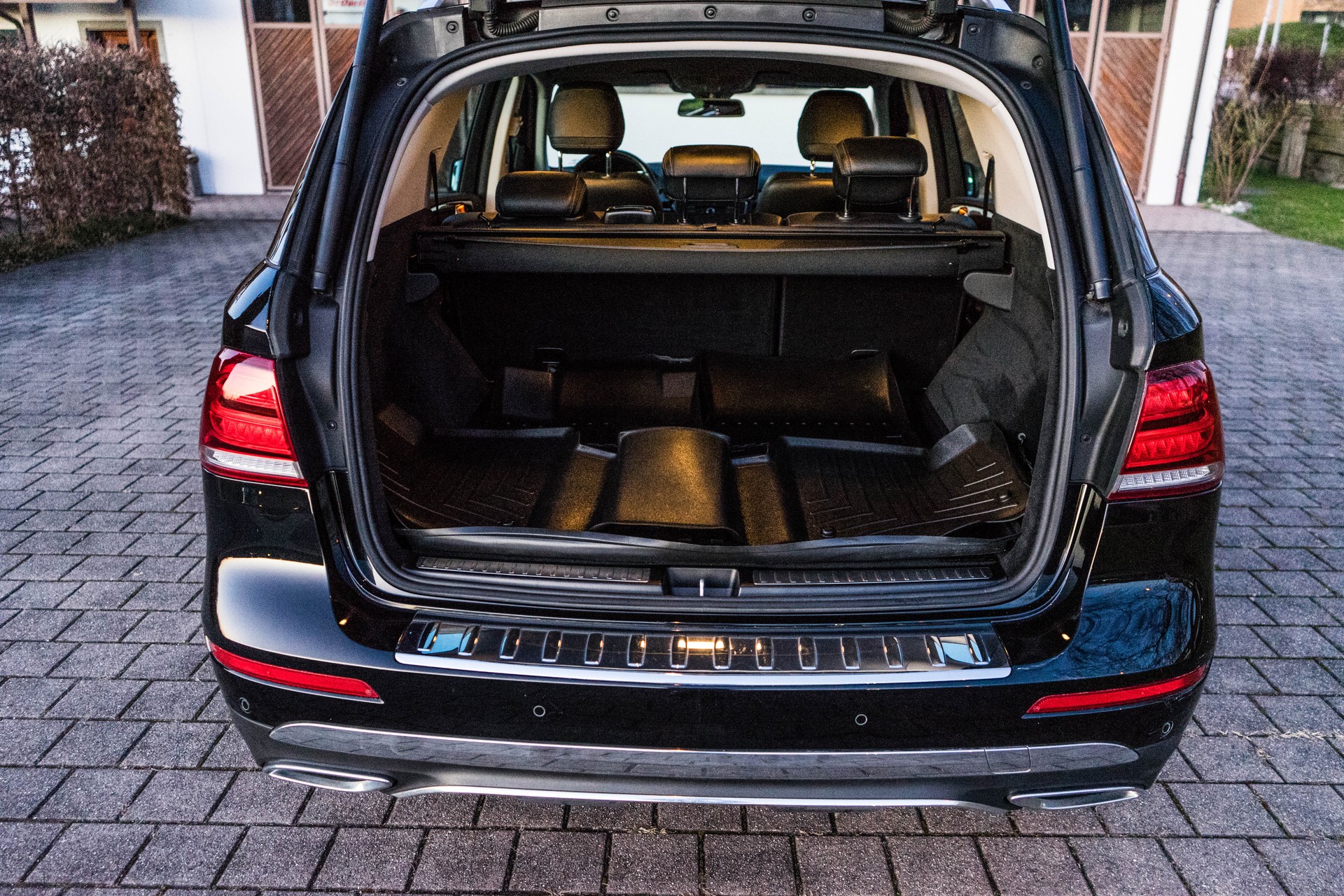 MERCEDES-BENZ GLE 250 d Executive 4Matic 9G Standheizung-image-8