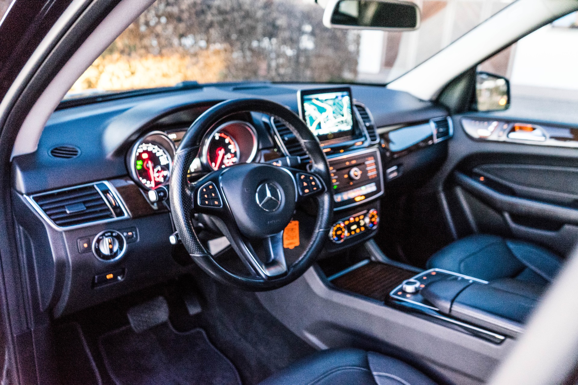 MERCEDES-BENZ GLE 250 d Executive 4Matic 9G Standheizung-image-15