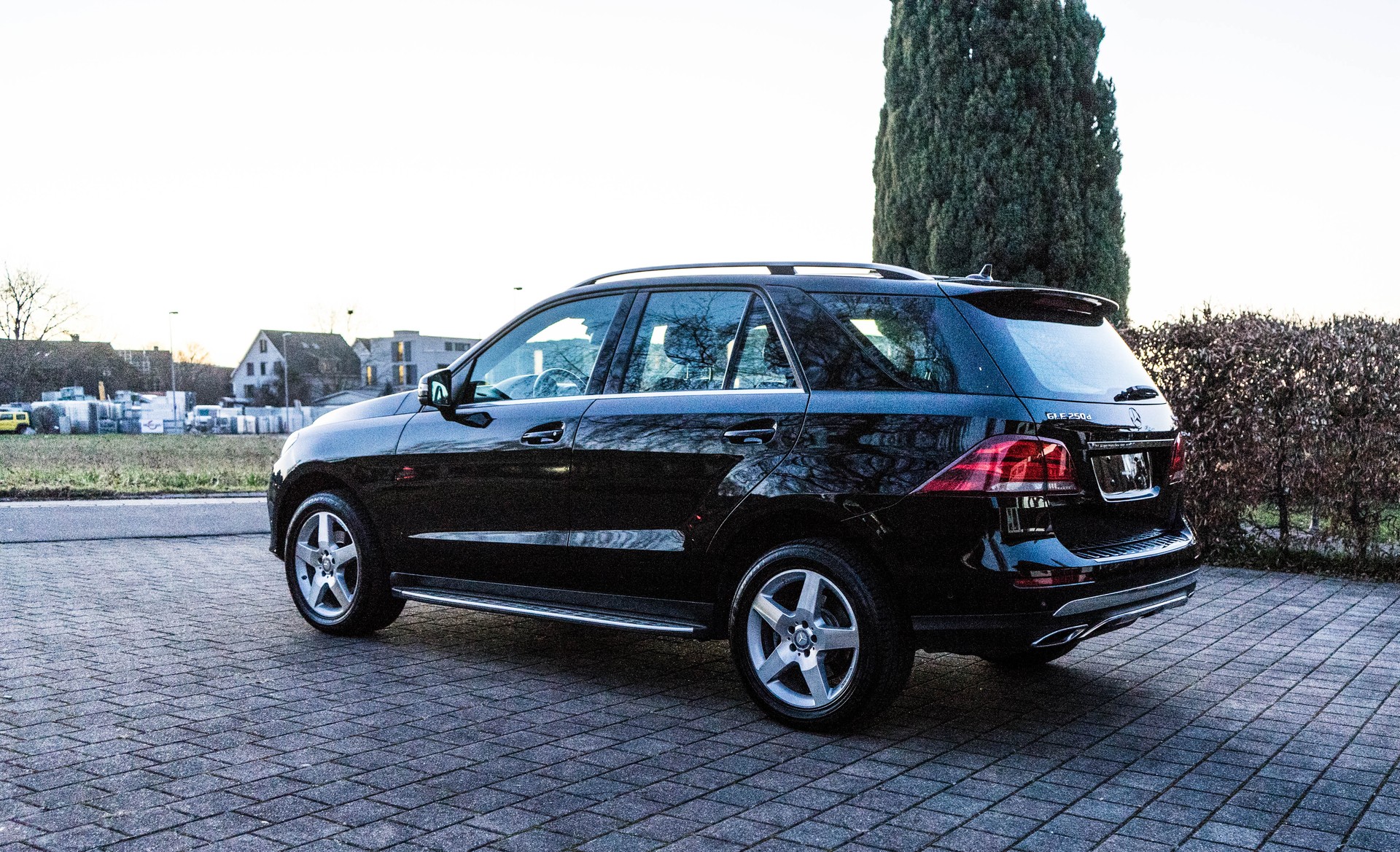 MERCEDES-BENZ GLE 250 d Executive 4Matic 9G Standheizung-image-4