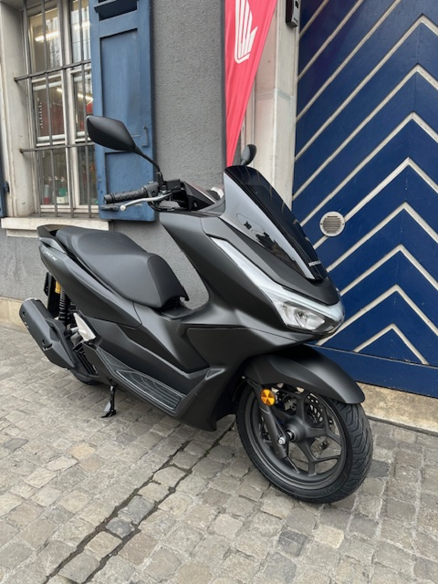 HONDA PCX 125 DX Modell mit TFT Display/ Aktion -290.--image-2