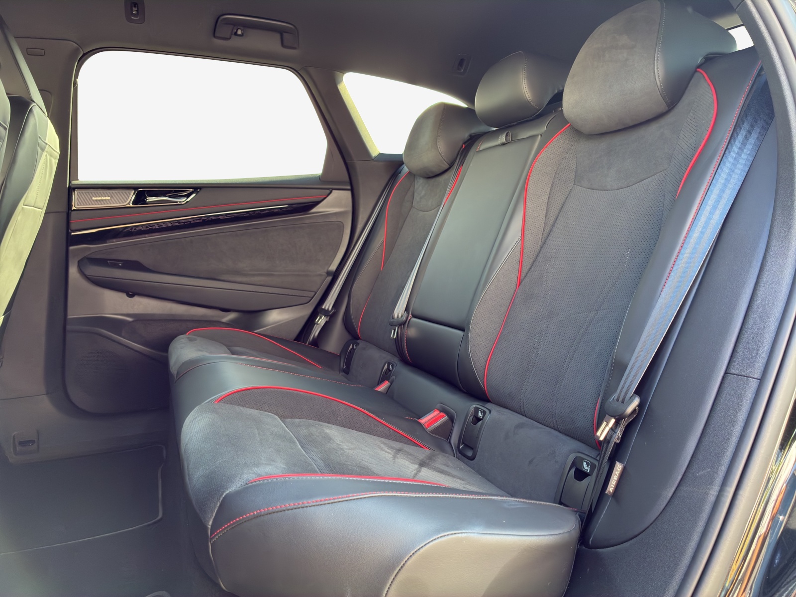VW ID.7 Tourer GTX 86 kWh GTX 4 Motion-image-12