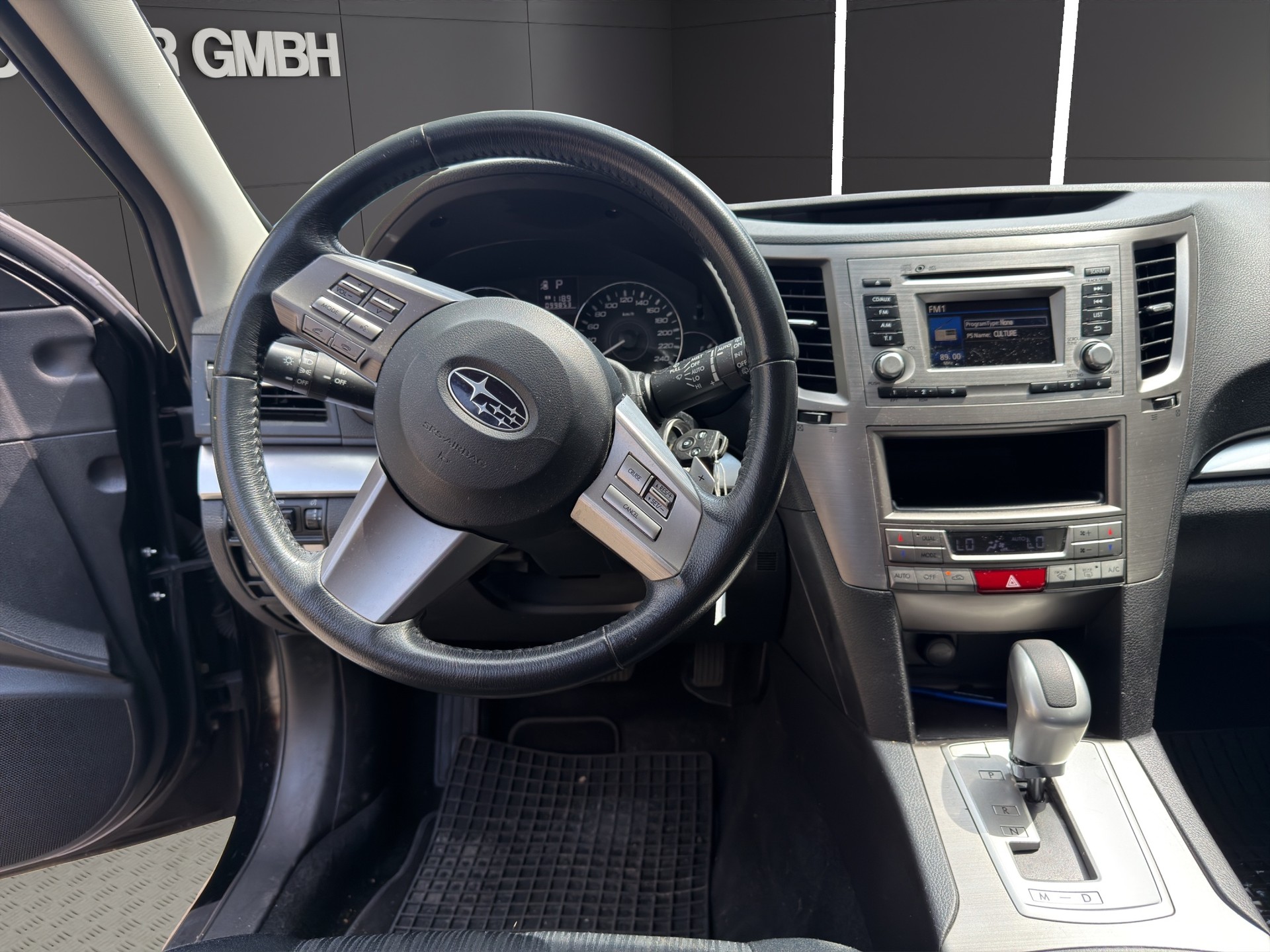 SUBARU Legacy 2.0i Swiss AWD Lineartronic-image-9