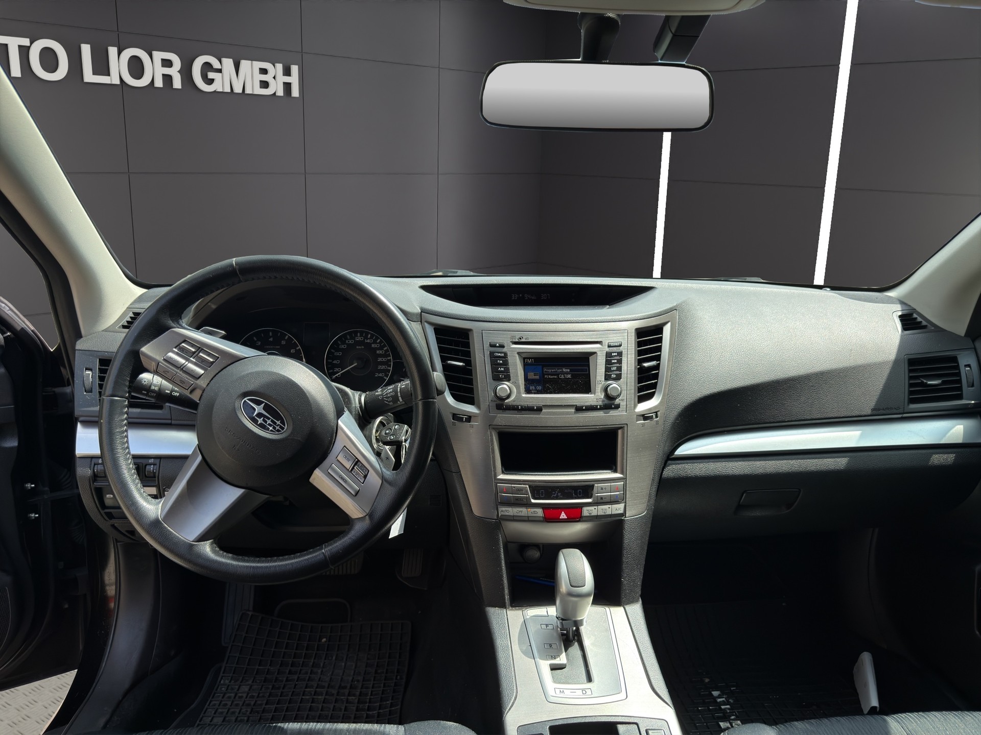SUBARU Legacy 2.0i Swiss AWD Lineartronic-image-11