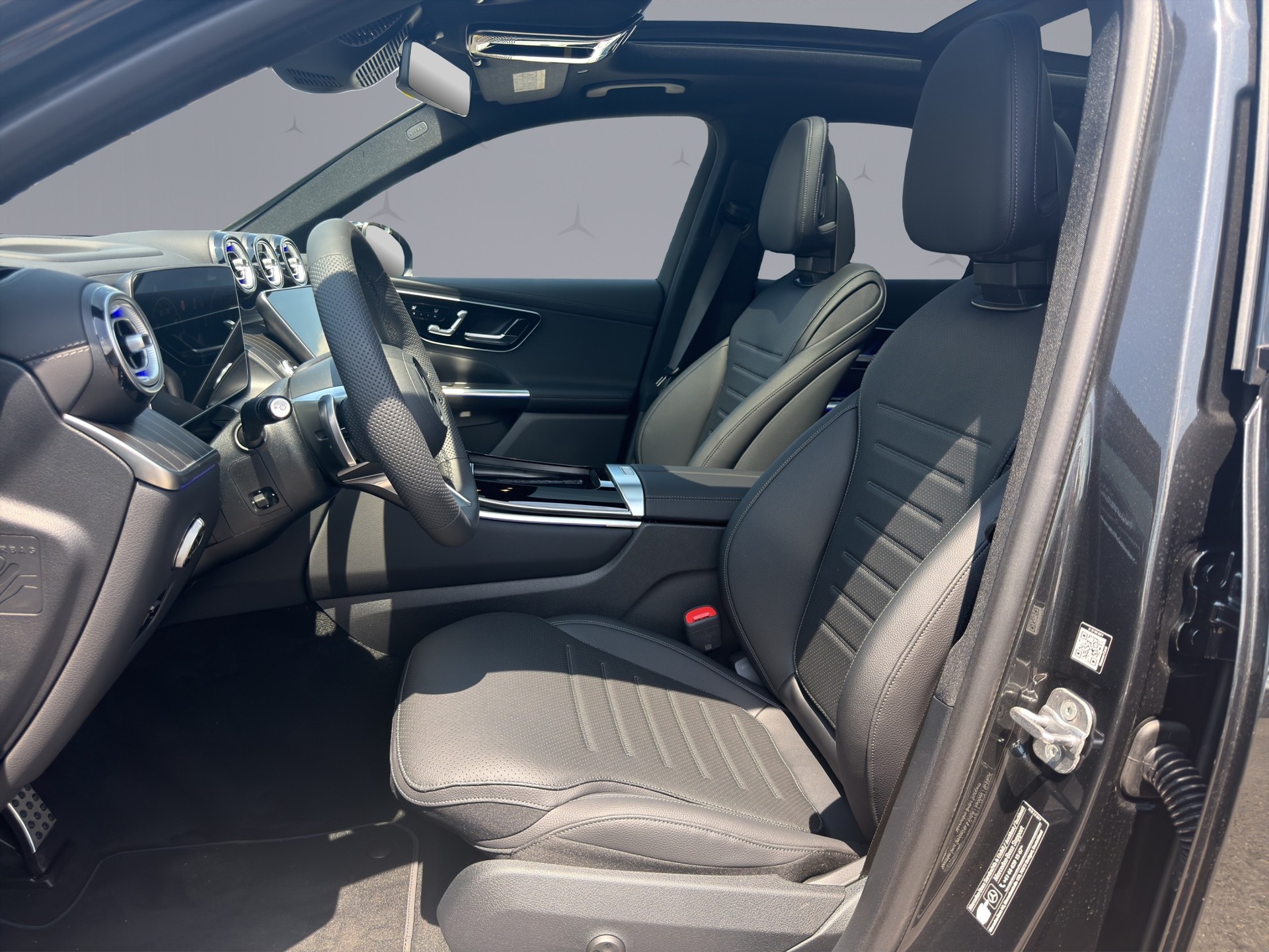 MERCEDES-BENZ GLC 400 e EQ Star AMG Line 4matic-image-9