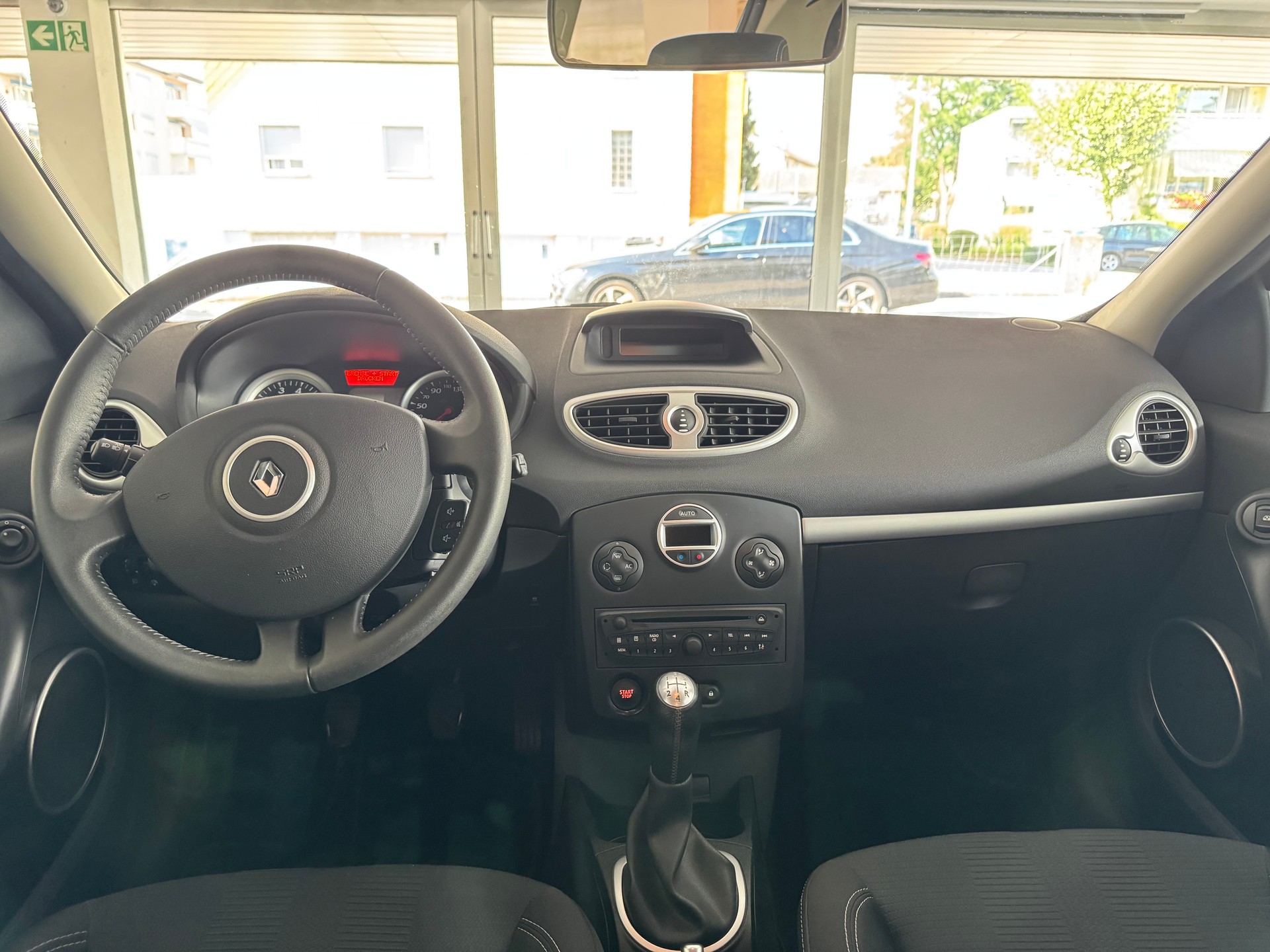 RENAULT Clio 1.2 16V Turbo S-image-14