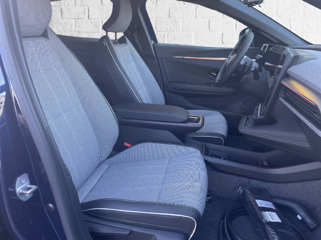 RENAULT Megane E-Tech 100% electric techno 220 PS Comfort Range-image-6