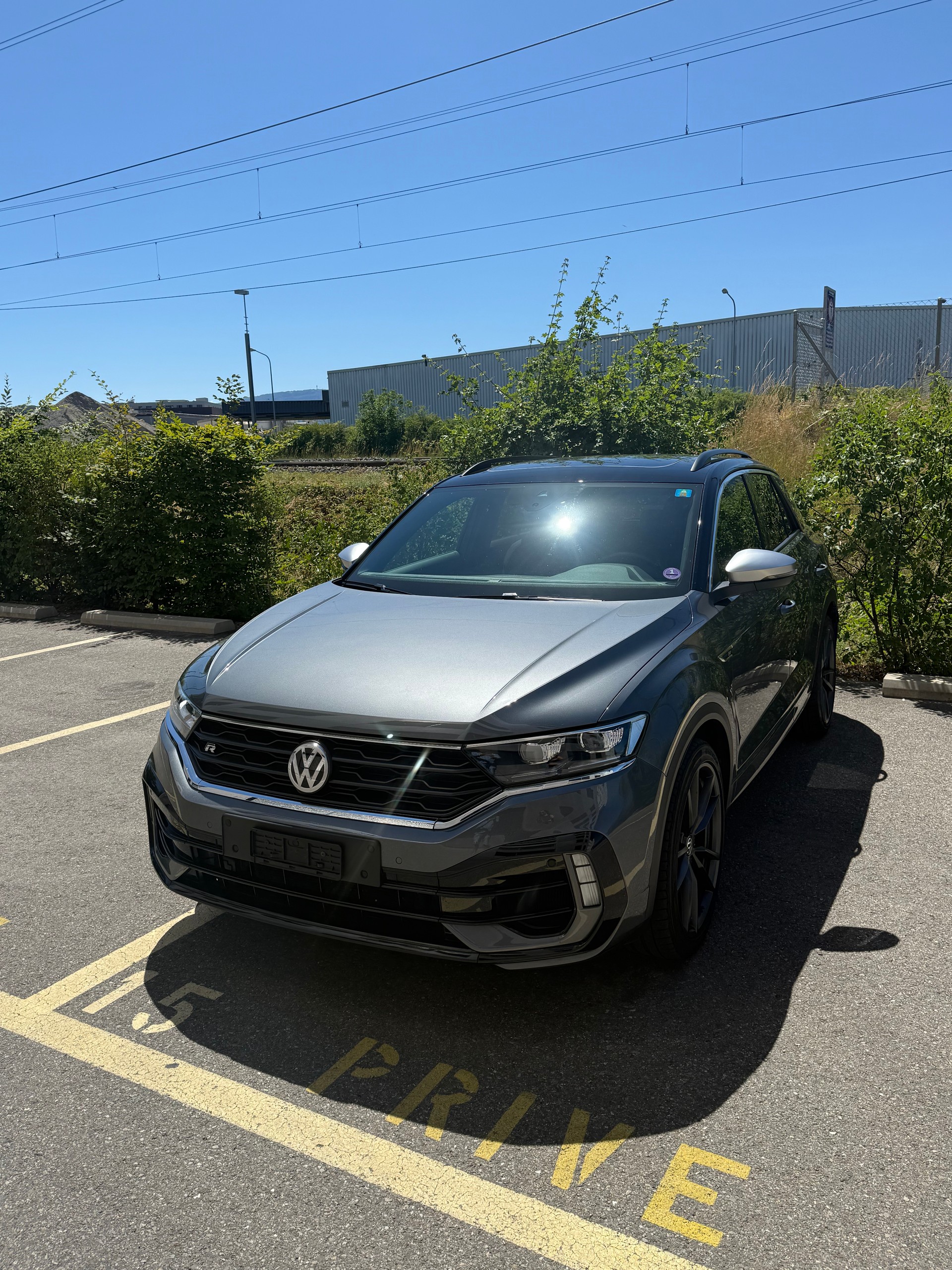 VW T-ROC R 2.0 TSI 300Ps-image-2
